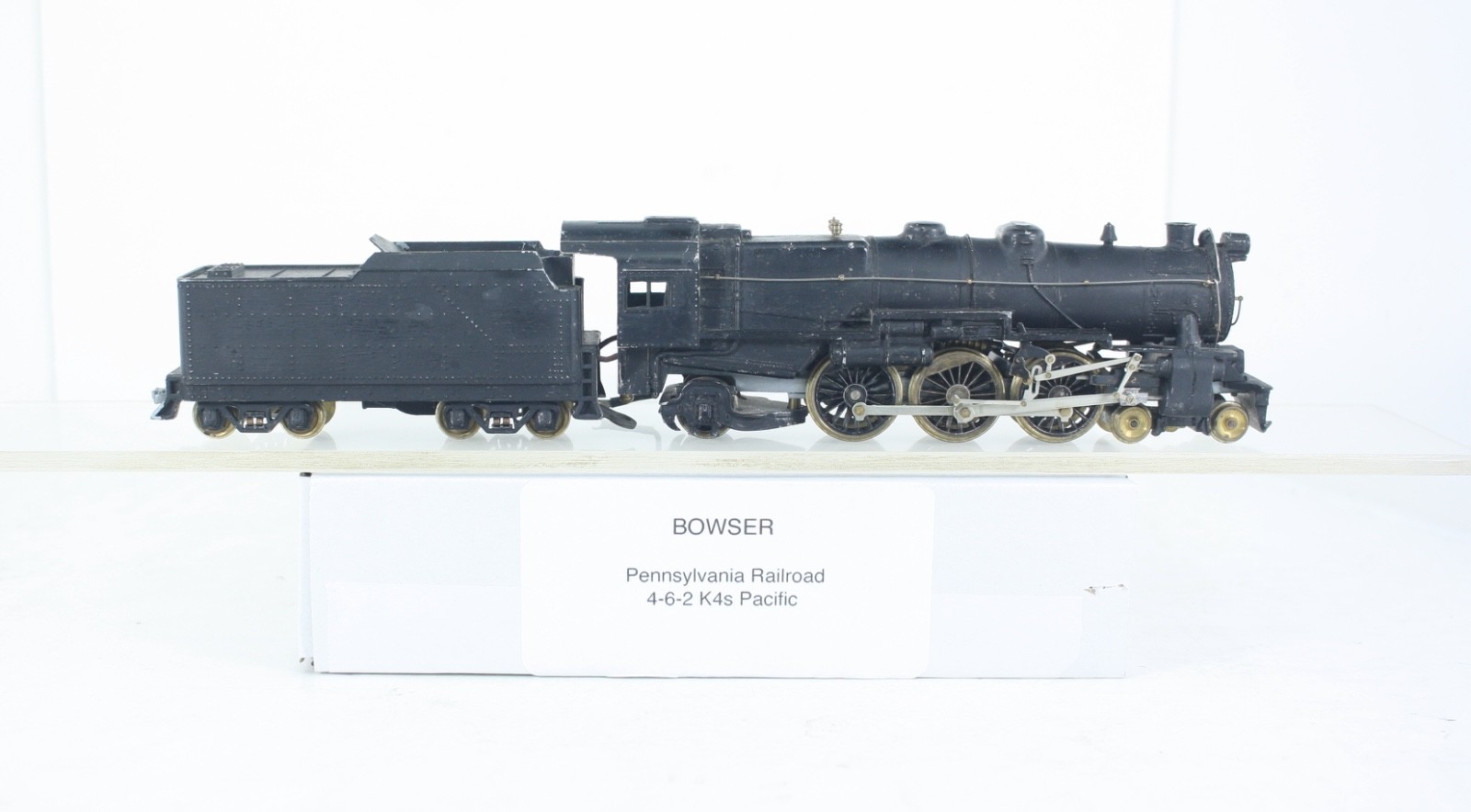 HO Scale Bowser / Penn Line Pennsylvania Railroad K-4 4-6-2 Locomotive & Tender