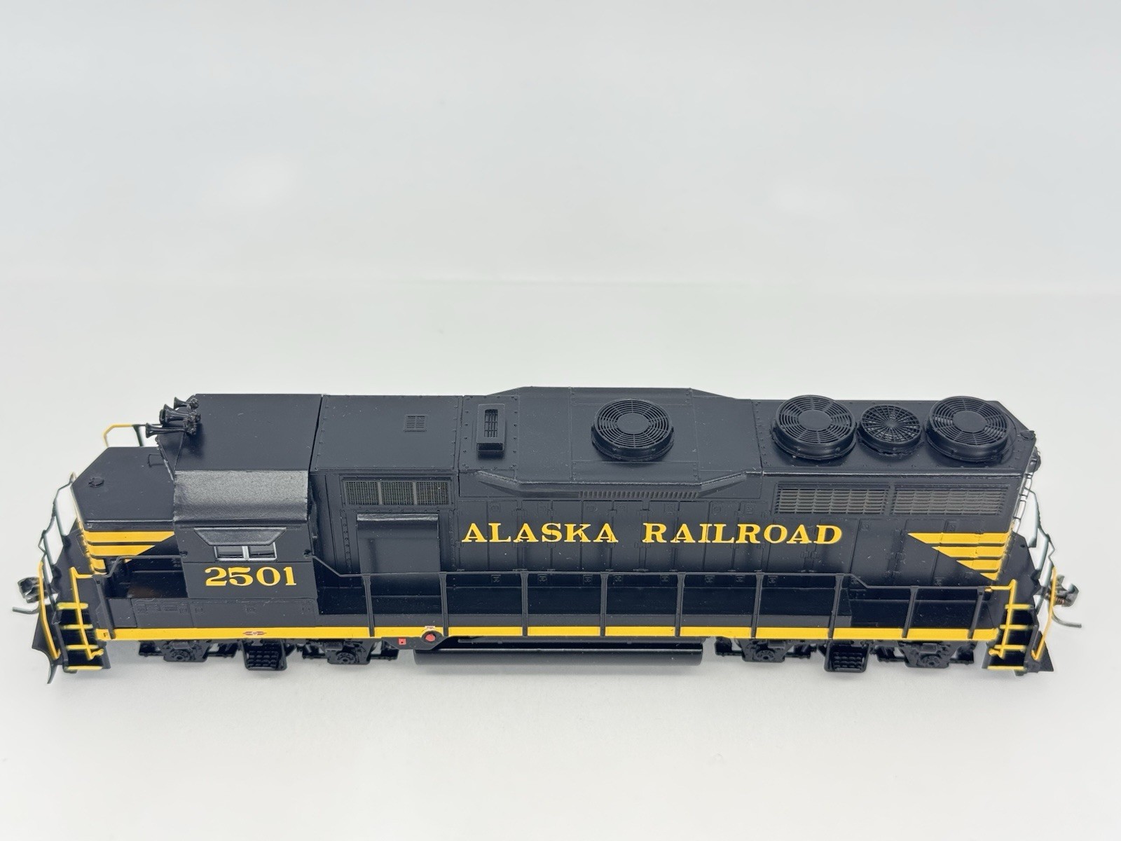 HO Athearn RTR 91761 Alaska Railroad GP35 Powered Diesel Locomotive ARR #2501