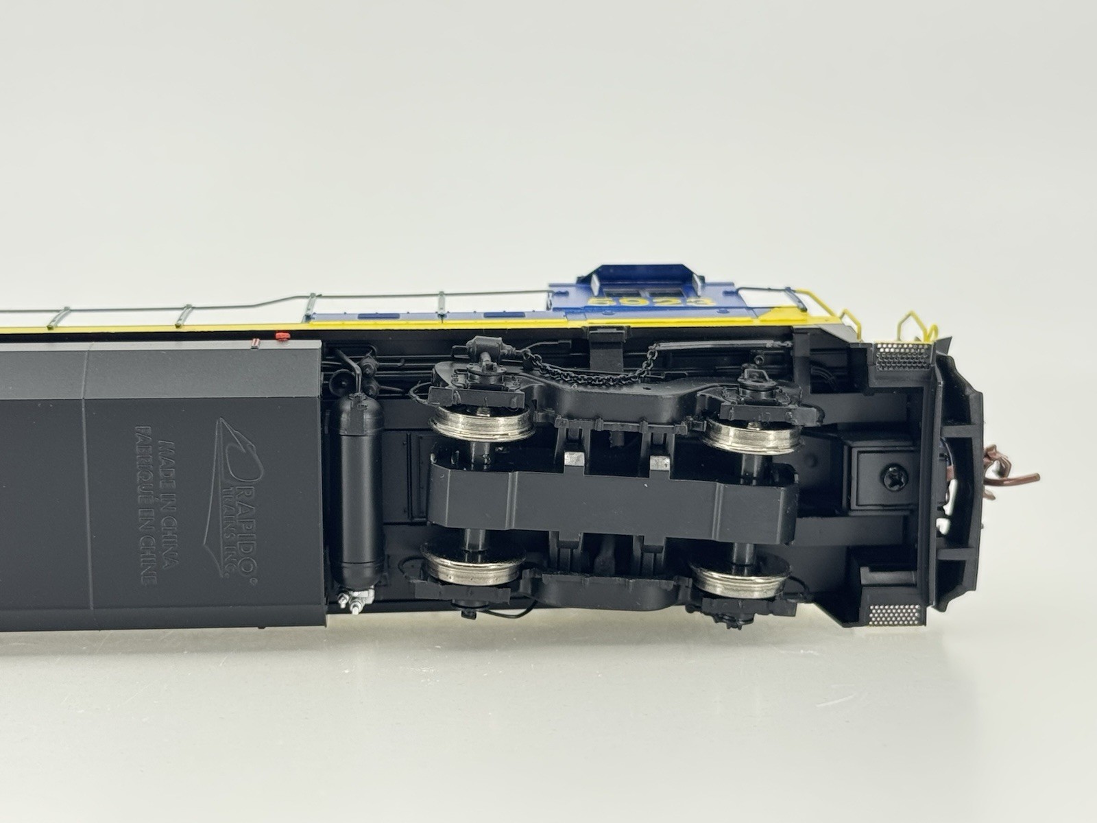 HO Rapido 18520 CSX GE B36-7 Diesel Locomotive CSXT #5923 DCC SOUND