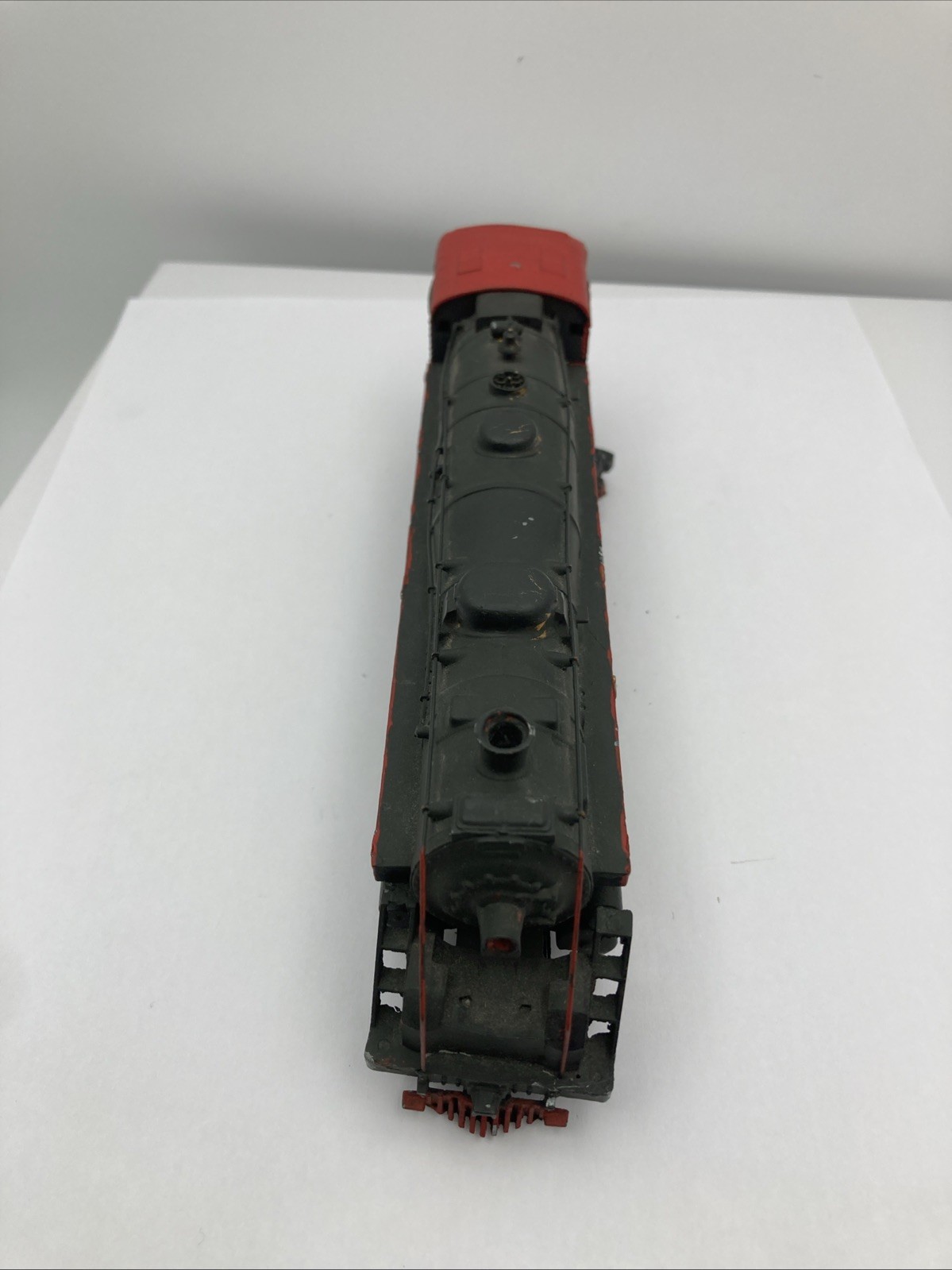 Vintage Unbranded Train HEAVY Metal Locomotive Looks Great Untested 7” Long