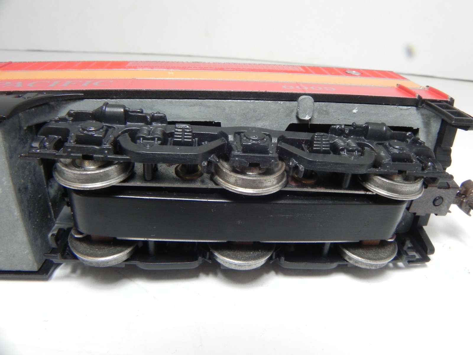 Athearn HO Scale PA-1 Powered Locomotive Soutern Pacific No. 6009