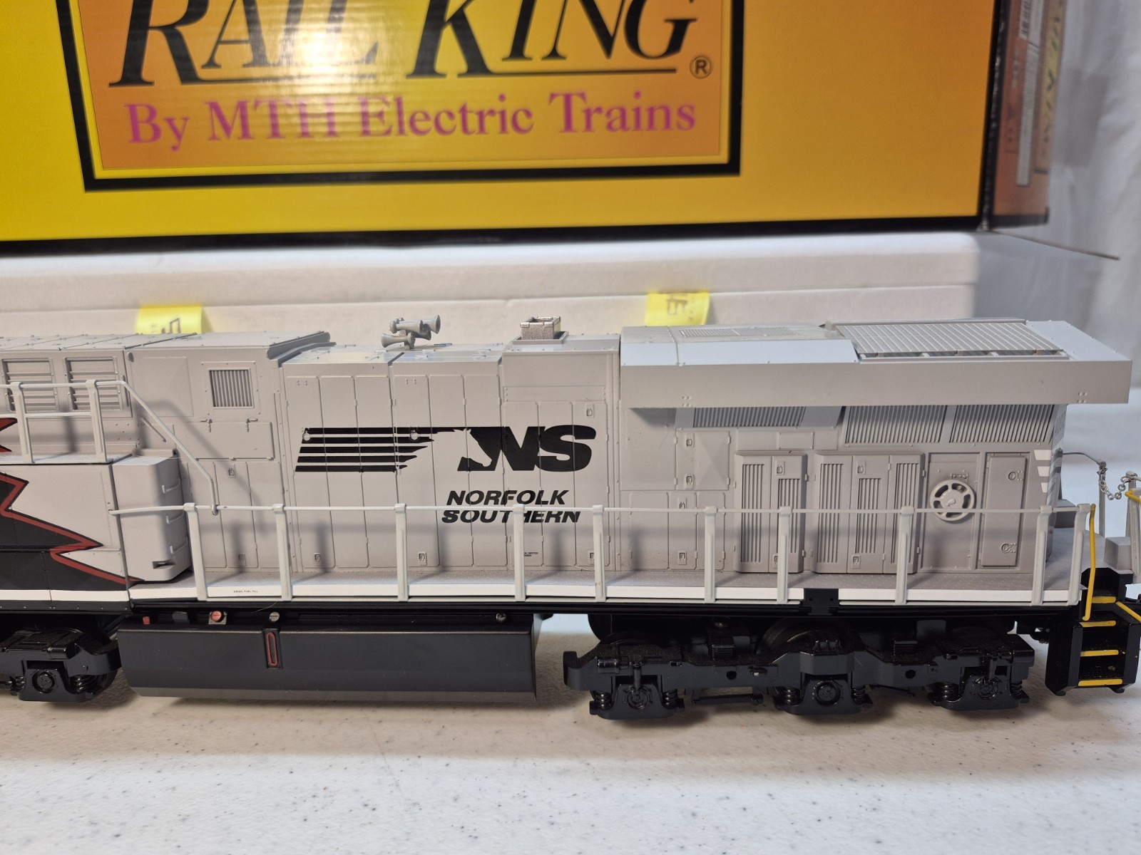 Rail King O Gauge 30-20434-1e Norfolk Southern ES44AC Imperial Diesel w/ PS3