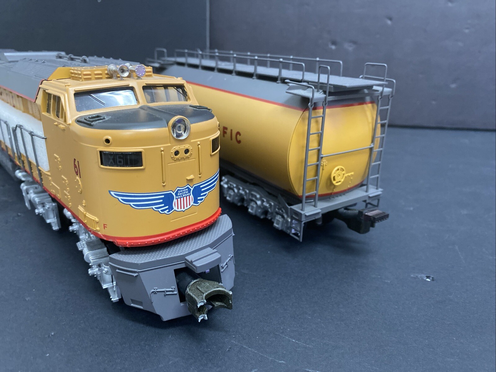 MTH Union Pacific Veranda Turbine Locomotive w/PS1 #61 20-2185-1 in box J.72