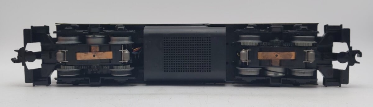 Lionel 6-18821 O Gauge Alaska GP-38-2 Diesel Locomotive #3010 – Custom Painted