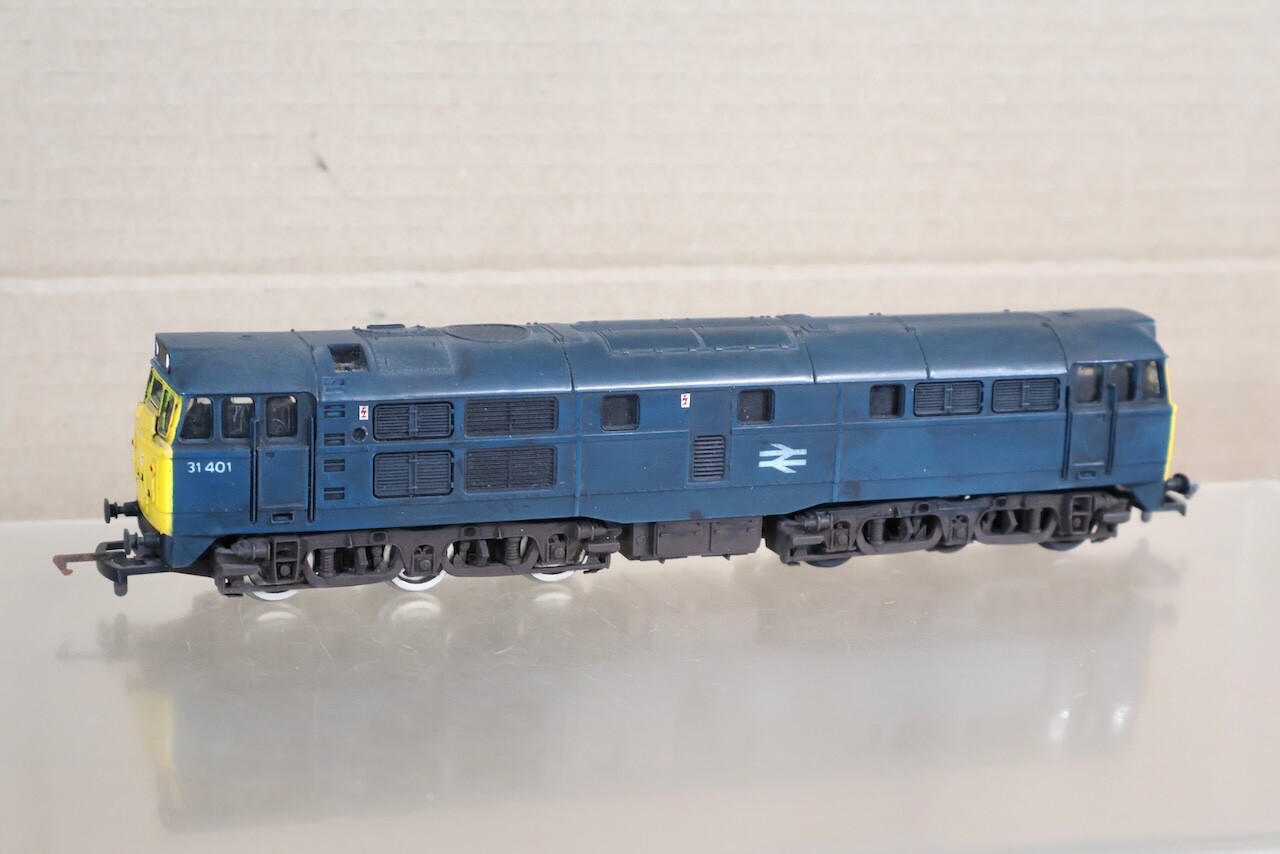 AIRFIX 54100 WEATHERED BR BLUE A1A-A1A CLASS 31/4 DIESEL LOCOMOTIVE 31401 oj