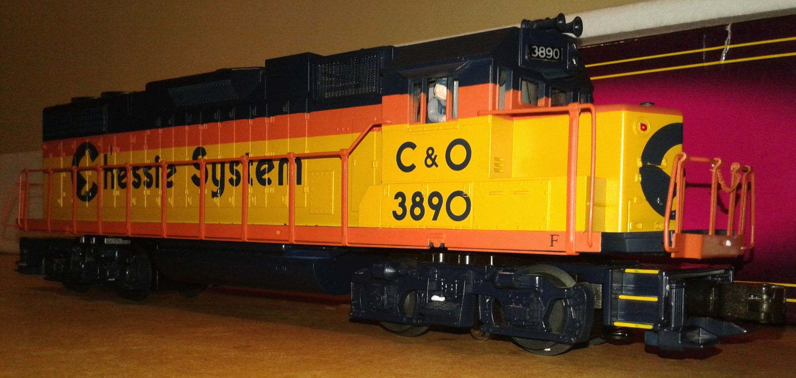 O 3-RAIL MTH EMD GP38-2 CHESSIE SYSTEM C&O #3890 20-2186-1 PROTOSOUND