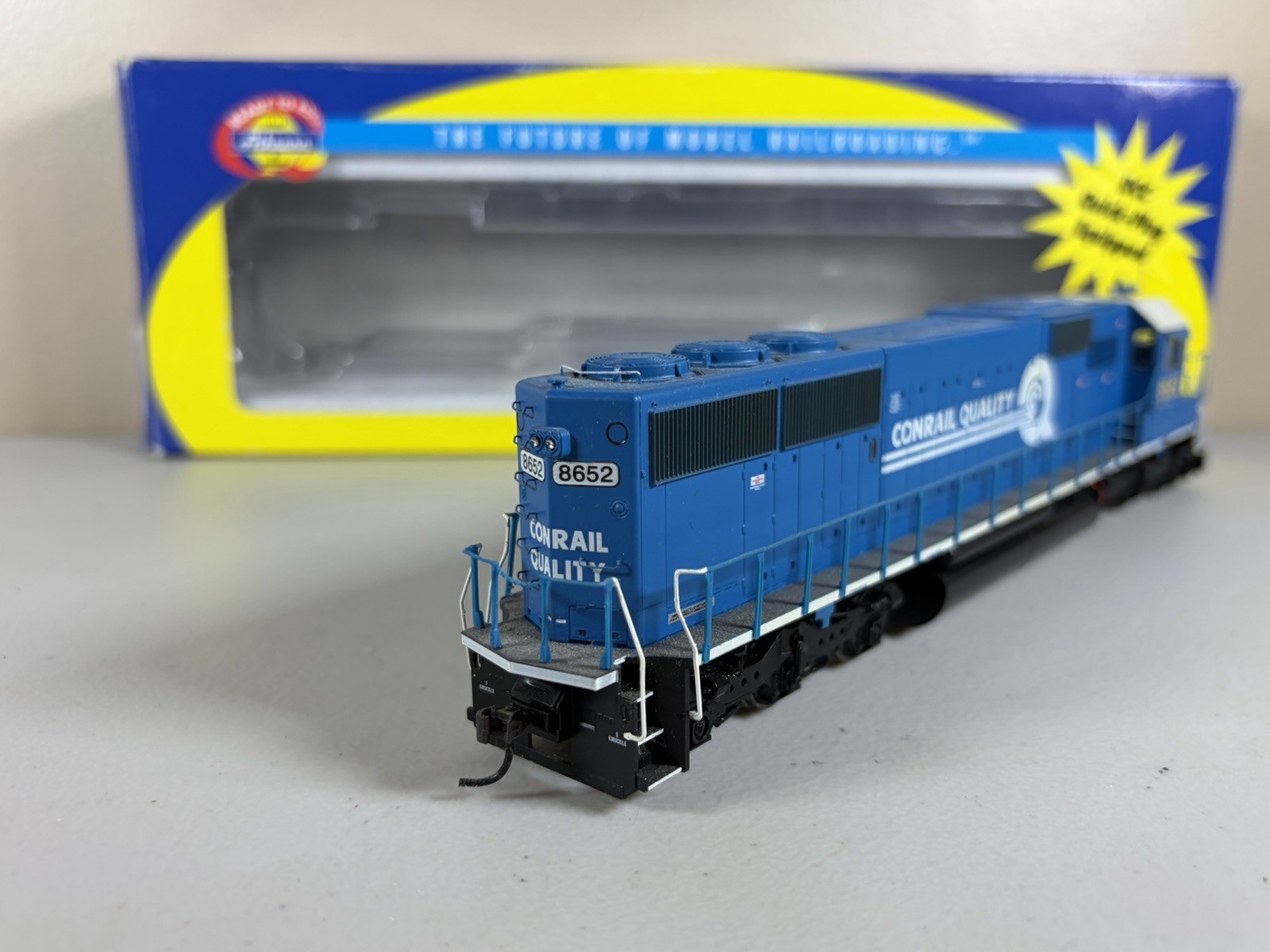 HO Athearn RTR DCC Ready Conrail(CSX Patch) SD50 #8652