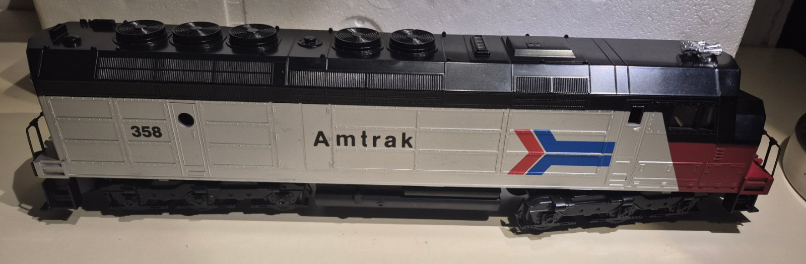 ​Williams FP12 Amtrack FP-45 Dummy A w/ True-Sounds O Gauge Diesel Locomotive