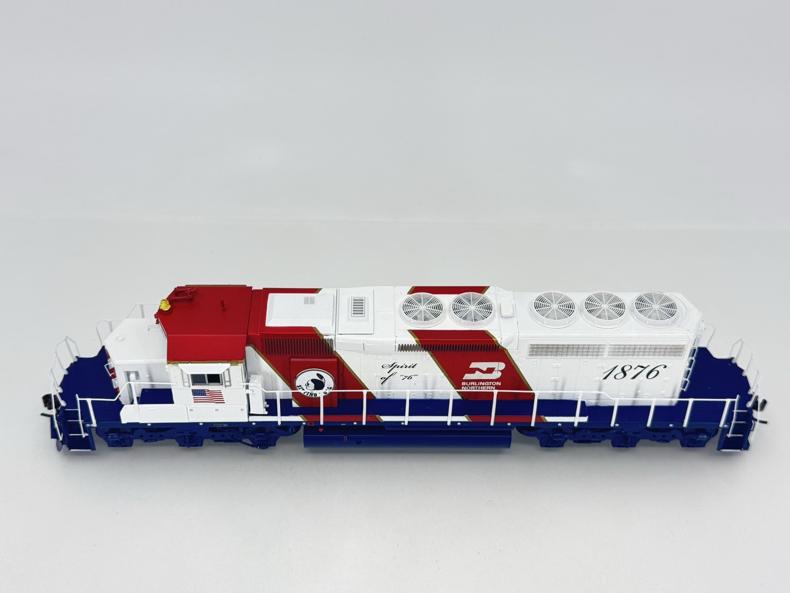 HO Athearn 95198 Burlington Northern Bicentennial SD40-2 Locomotive BN #1876