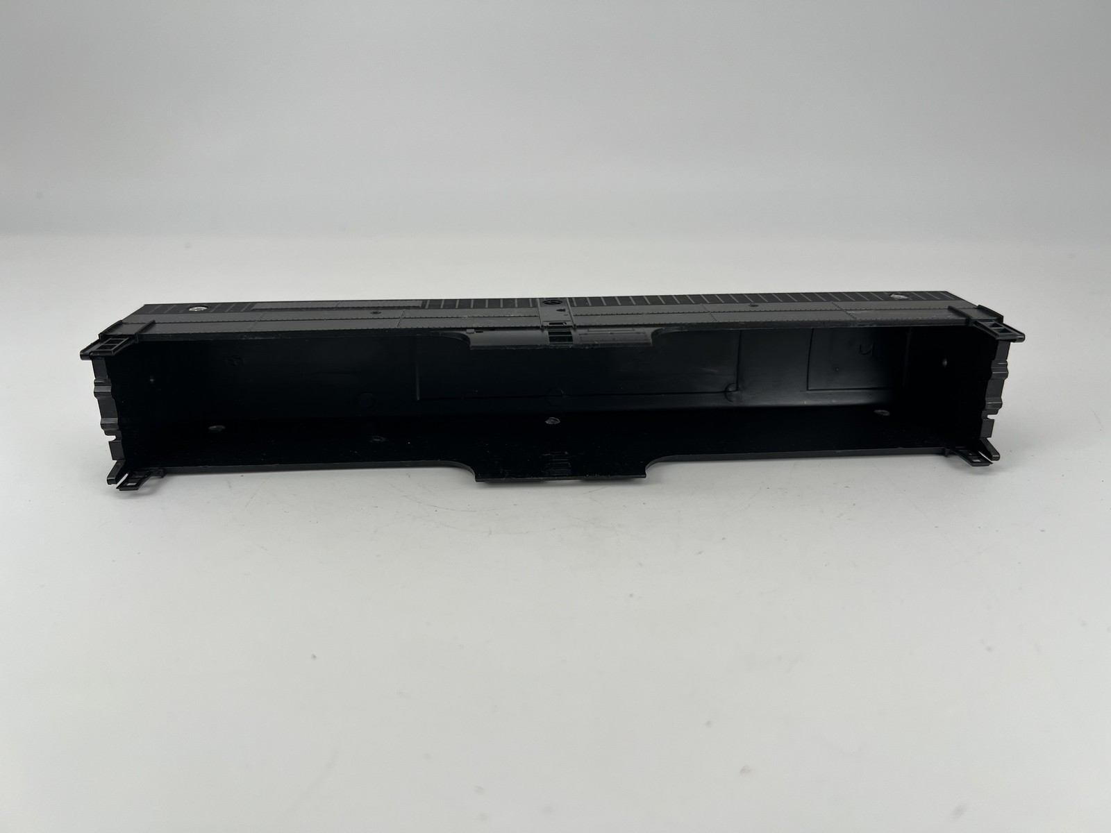 HO Scale Diesel Locomotive B Unit Black SHELL ONLY Good