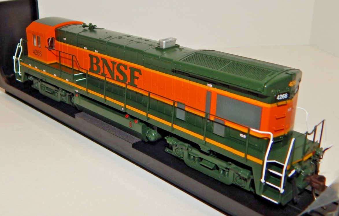 Atlas Gold HO #10-004-712 BNS GE B23-7 Diesel Locomotive DCC/Sound RTR #4266 NEW