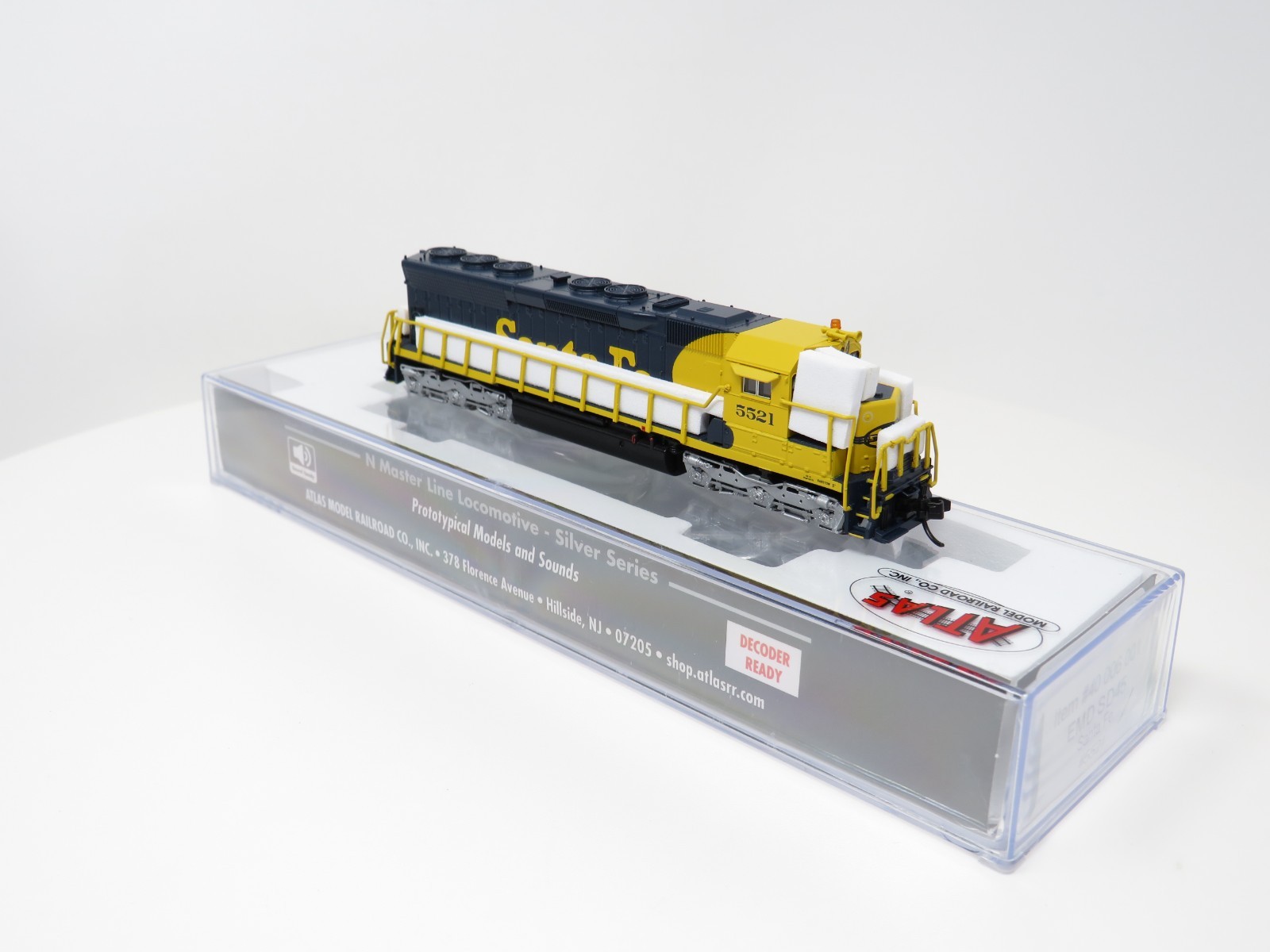 Atlas N 40006001 Santa Fe Warbonnet EMD SD45 Diesel Locomotive Freight Train