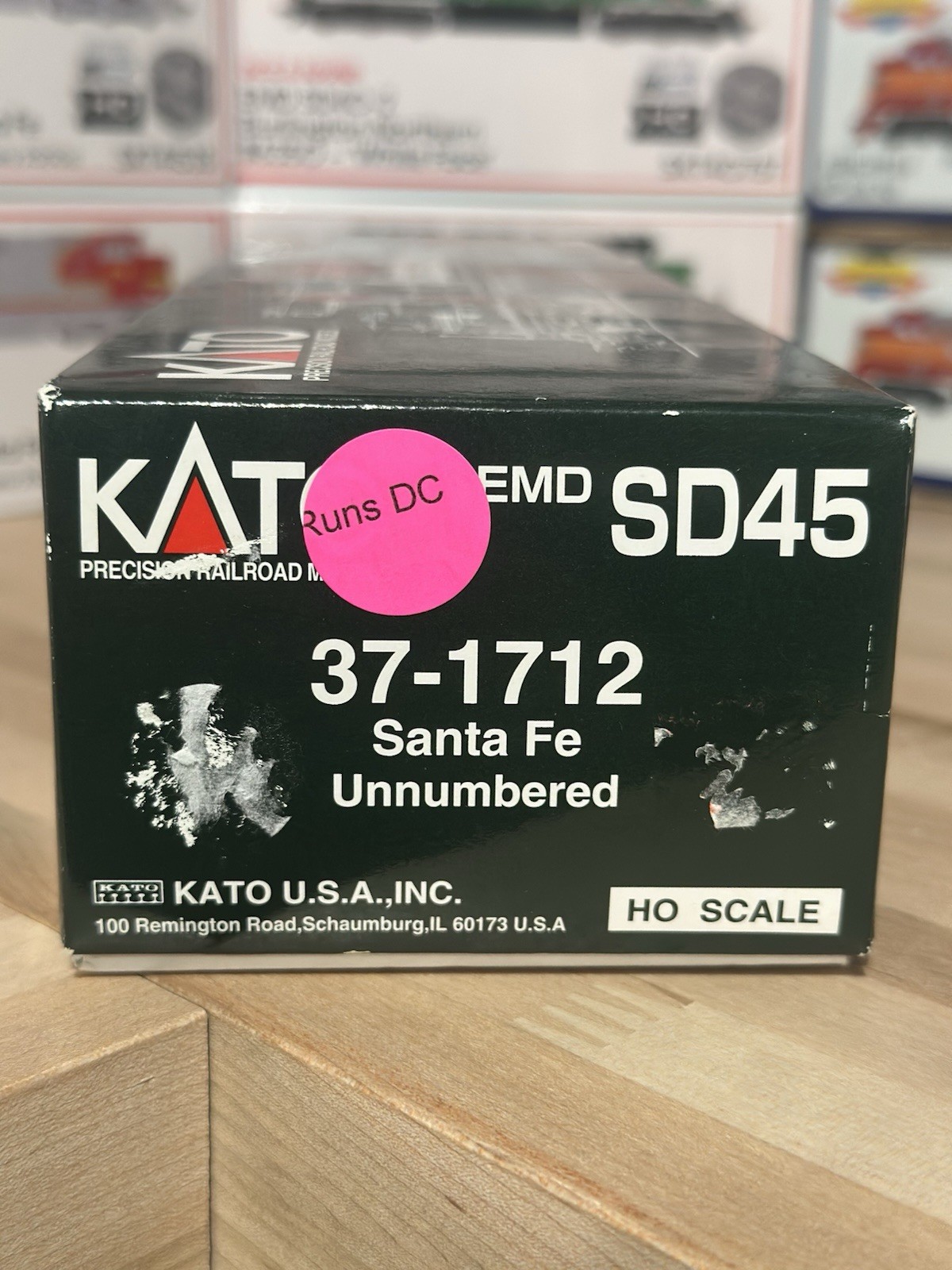 KATO HO EMD SD45 Santa Fe Diesel Locomotive DC #5623 USED