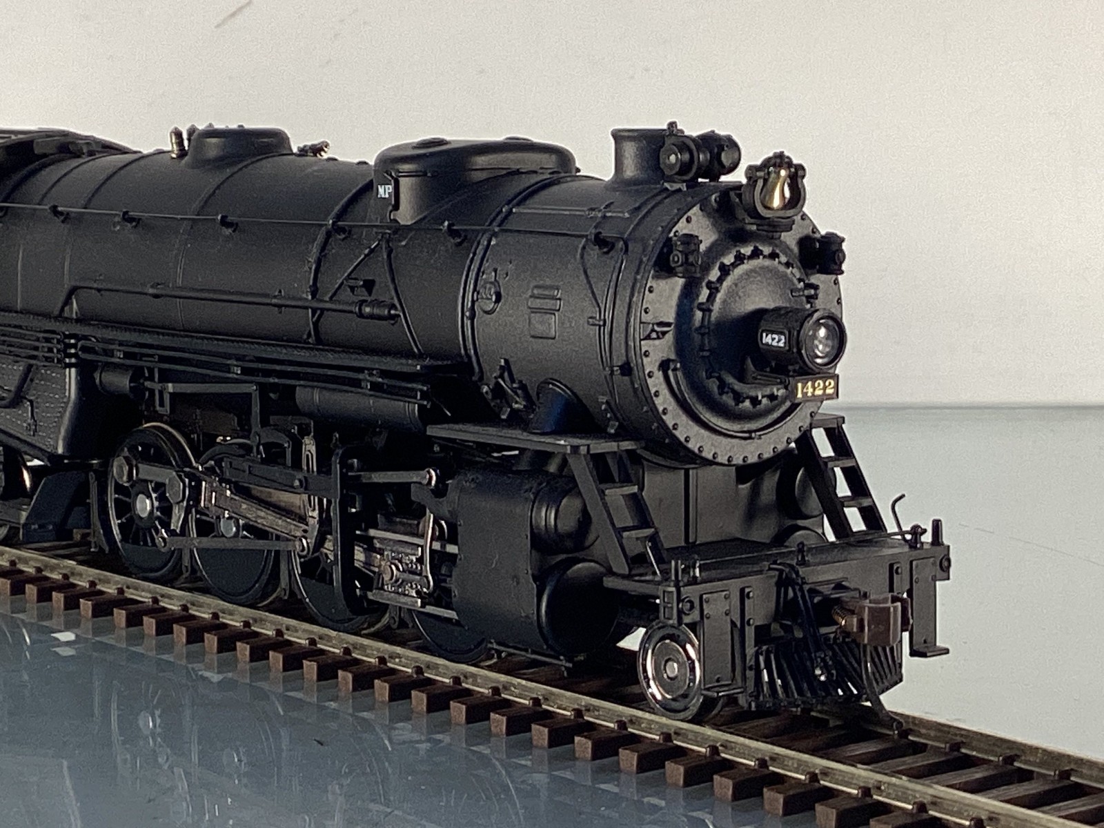 Broadway Limited HO BLI 2155 MP 2-8-2 Heavy Mikado Steam #1422 – Paragon2 DCC