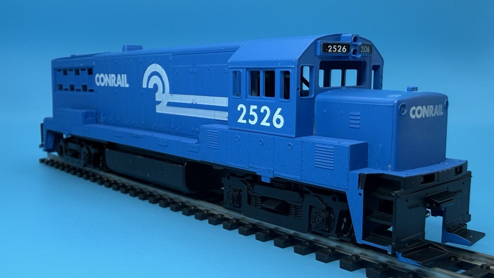 HO Scale Stewart Hobbies Conrail U25B Phase II 2526 Kato Drive Runs Smooth