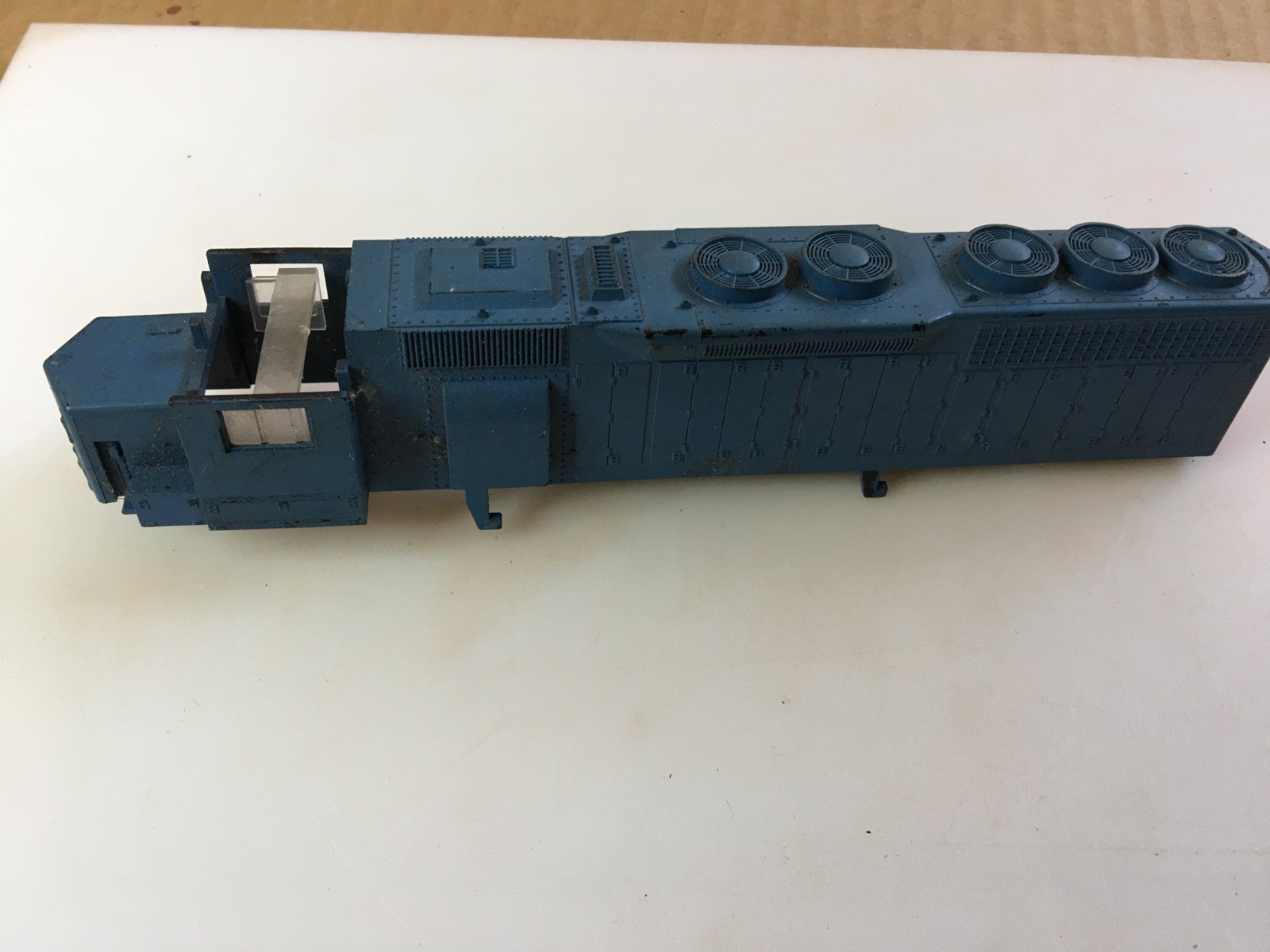 Conrail Diesel Locomotive No Cab Damaged Shell Shell ONLY HO Scale Trains