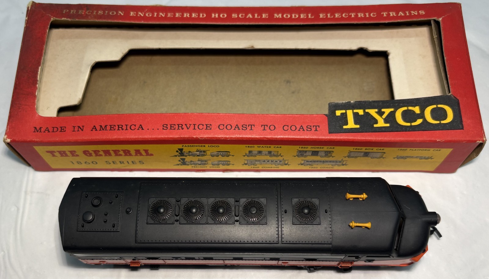 Tyco T225G New Haven F9 Non-Powered Diesel Locomotive HO EX