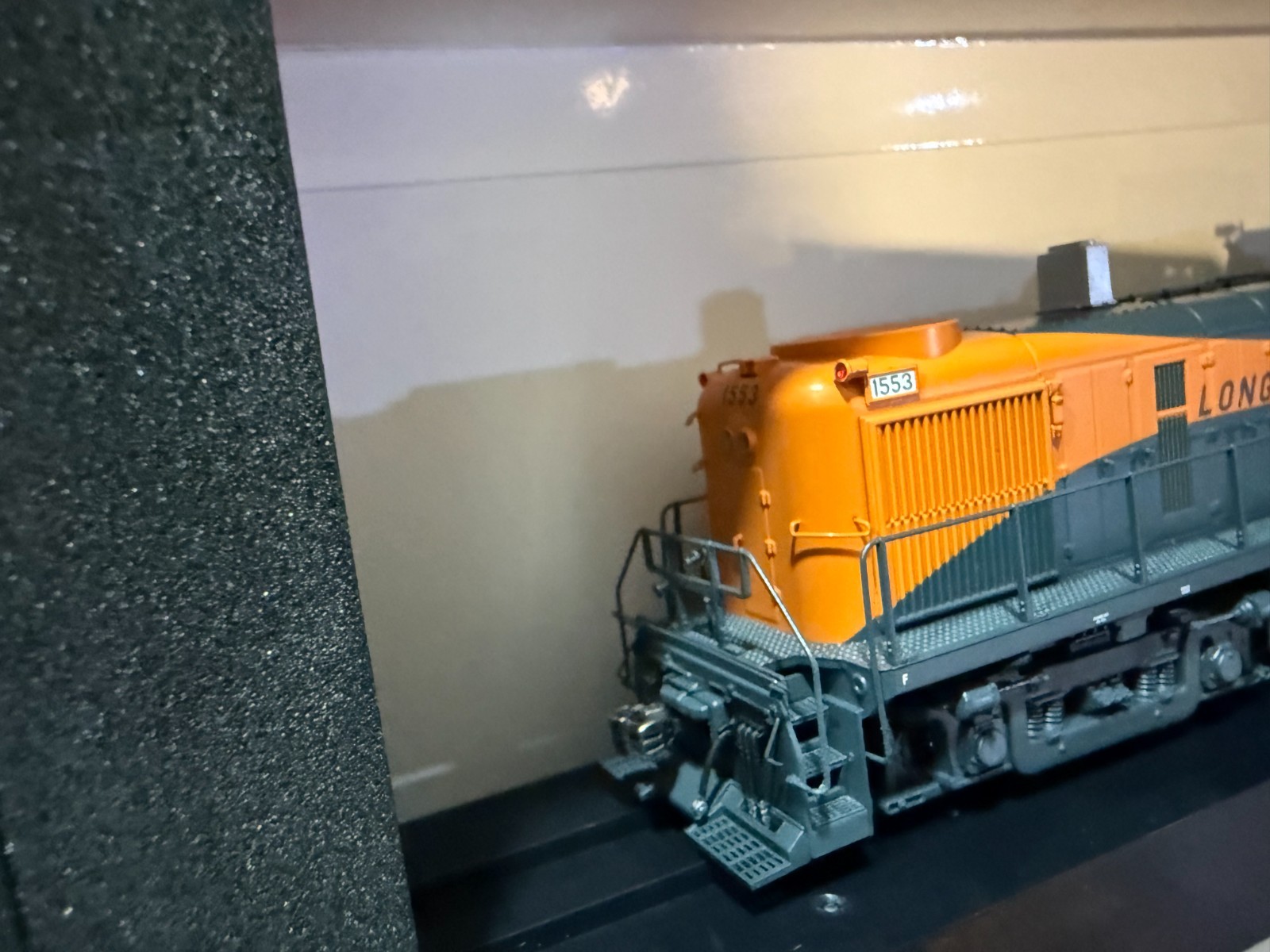 HO SCALE LOCOMOTIVE BOWSER LONG ISLAND RAILROADDASHING DAN RS3 DCC Ready 1553
