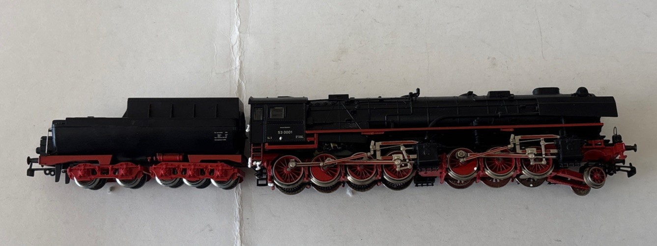 Marklin Hamo HO Scale BR-1 Steam Locomotive #8302 Road Number 53 0001