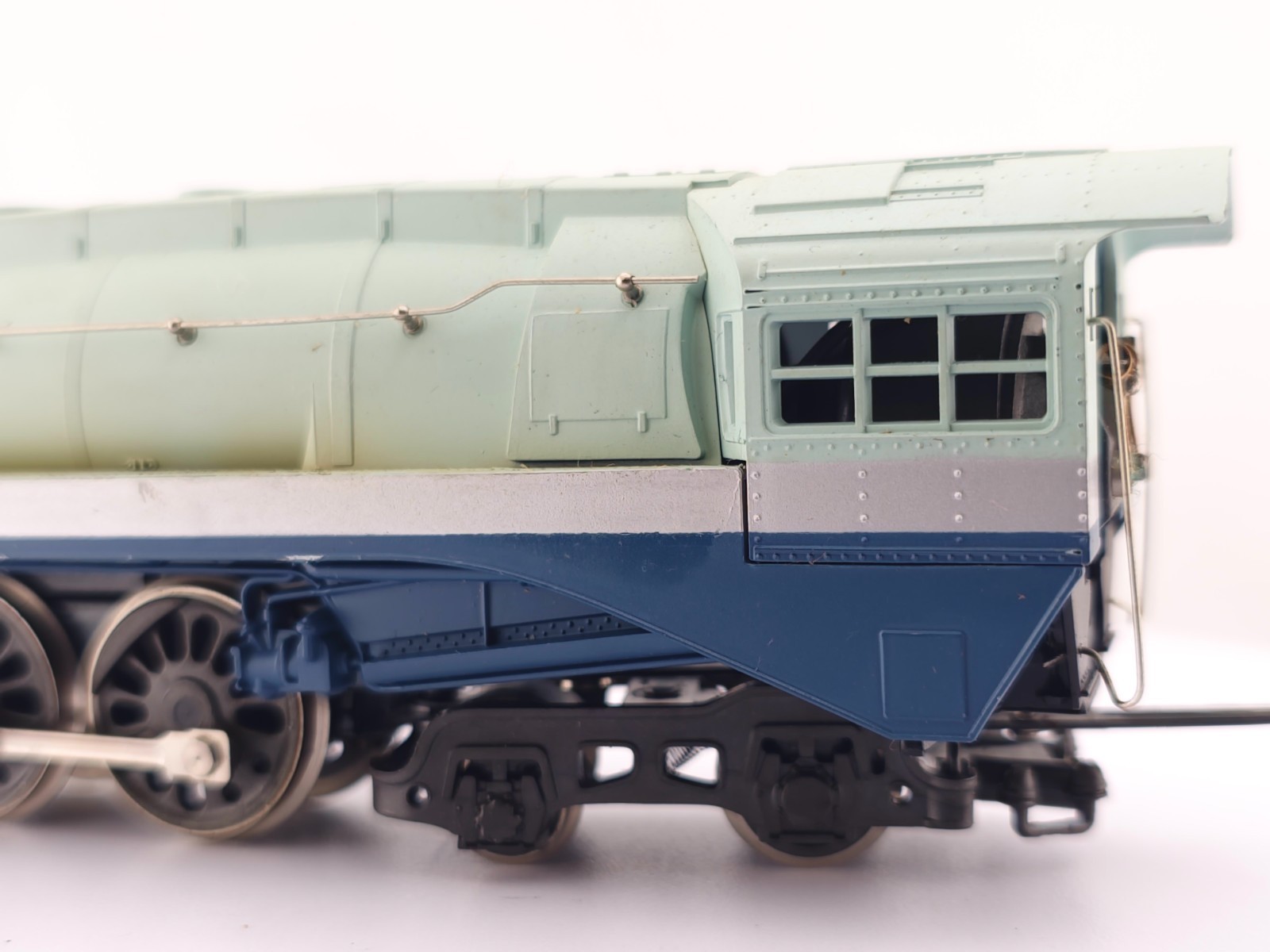 *READ* AHM HO 5196-B Santa Fe Blue Goose 4-6-4 Hudson Steam Locomotive 3460 #2