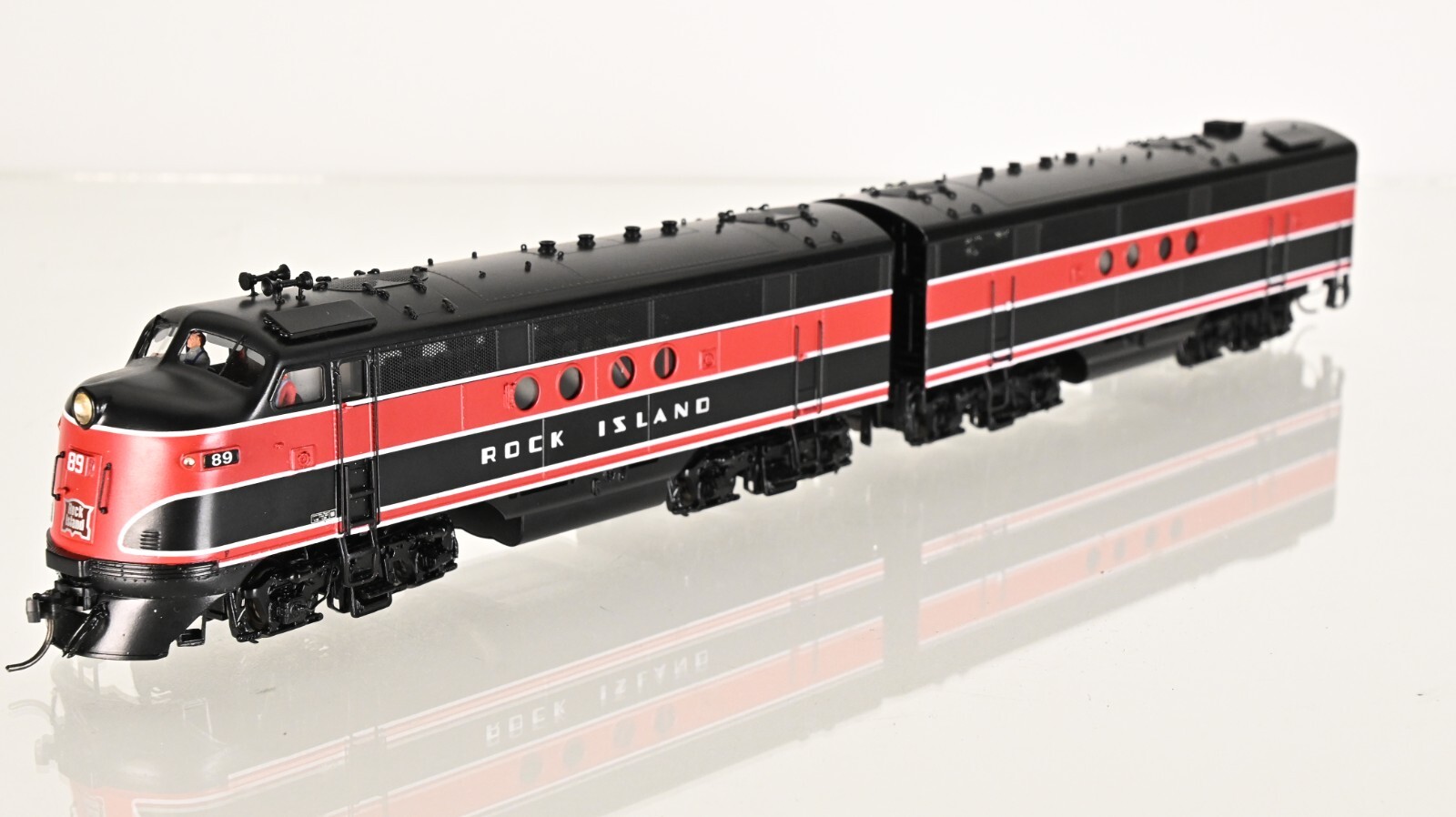 Division Point Brass EMC FT A/B set Rock Island 89 HO scale