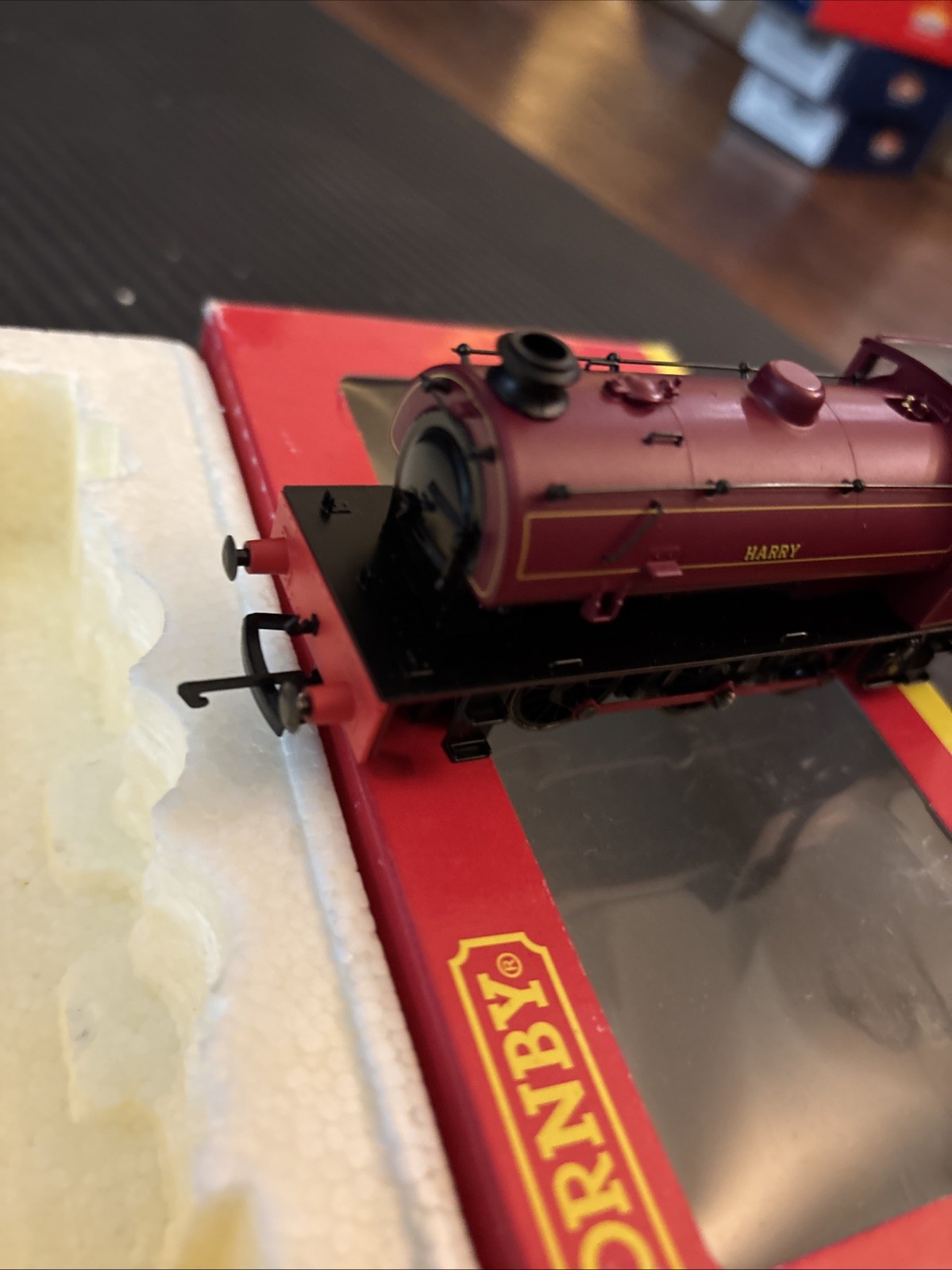 Hornby R2096 NCB 0-6-0ST J94 “Harry” Austerity Tank Engine