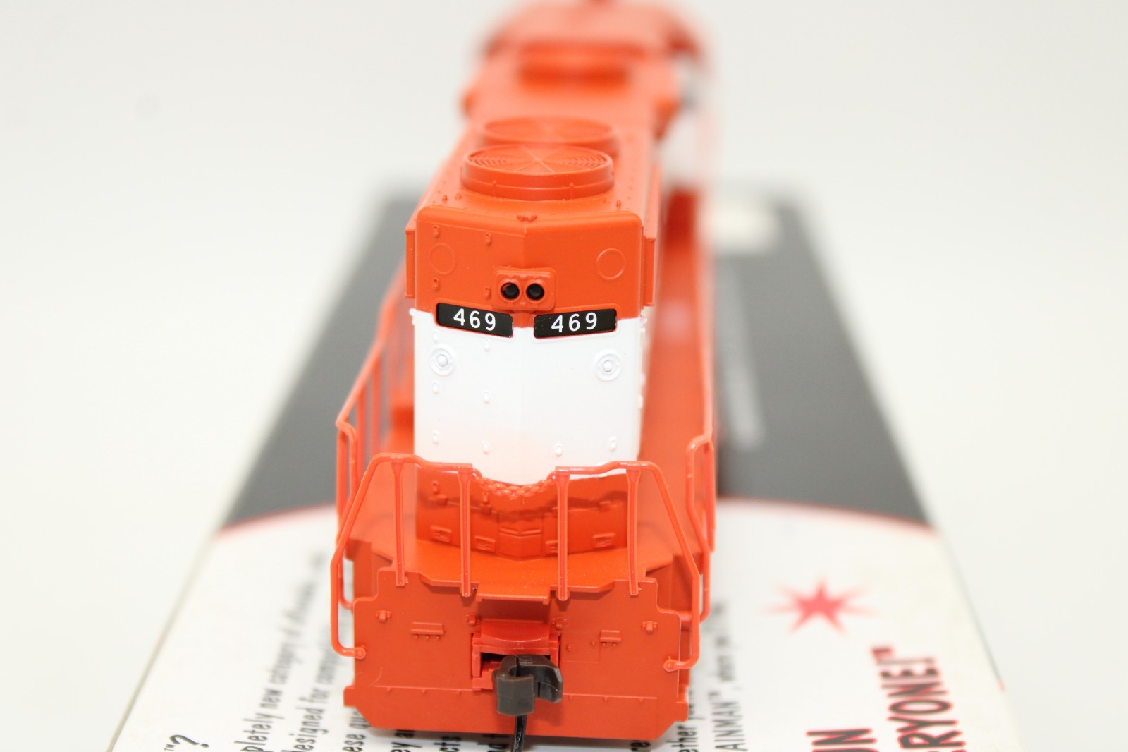Atlas HO Scale Frisco EMD GP38-2 Diesel Locomotive #469 DCC Ready LED