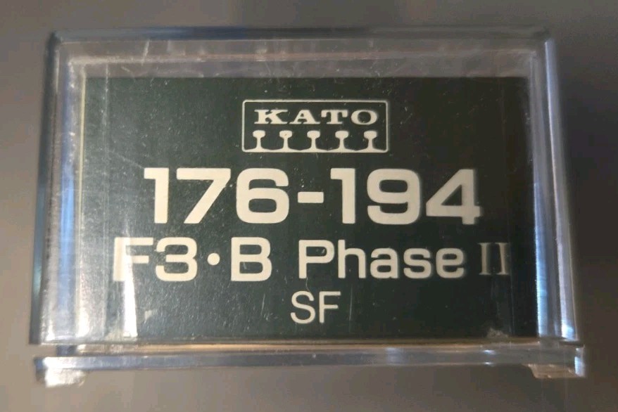 KATO EMD F3 B Santa Fe N Scale 176-194 Phase II SF See Details! US Seller