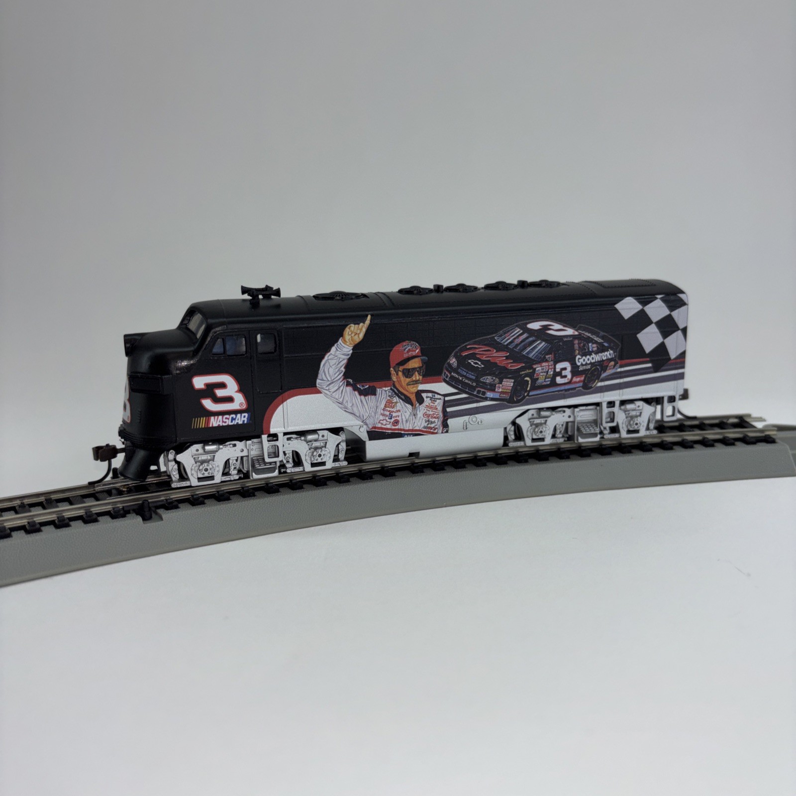 Bachmann Hawthorne Village NASCAR Dale Earnhardt Sr. Train Locomotive #3 Black