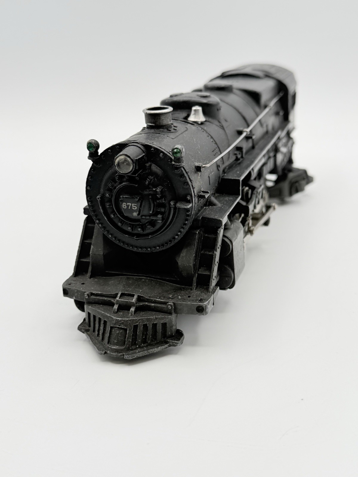 Lionel #675 O Gauge Vintage RR Steam Engine + 2466W Whistle Tender Lionel Lines