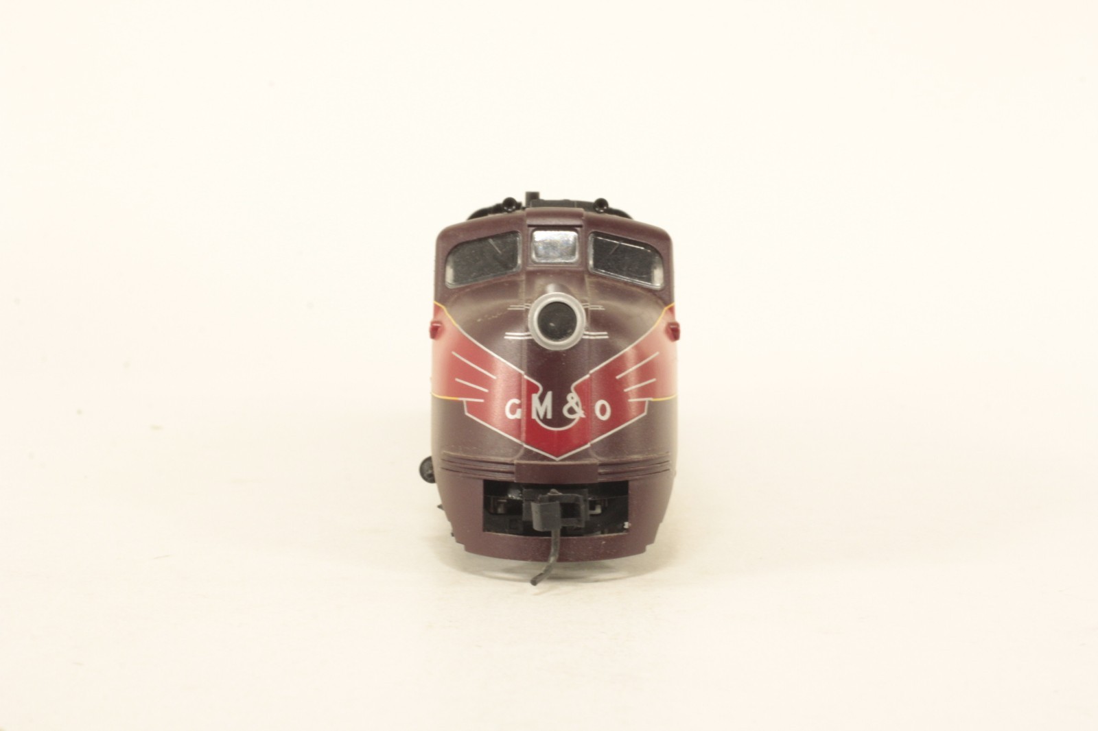 Proto1000 HO Scale Gulf Mobile and Ohio GM&O #271 DL-109 DC Powered Locomotive