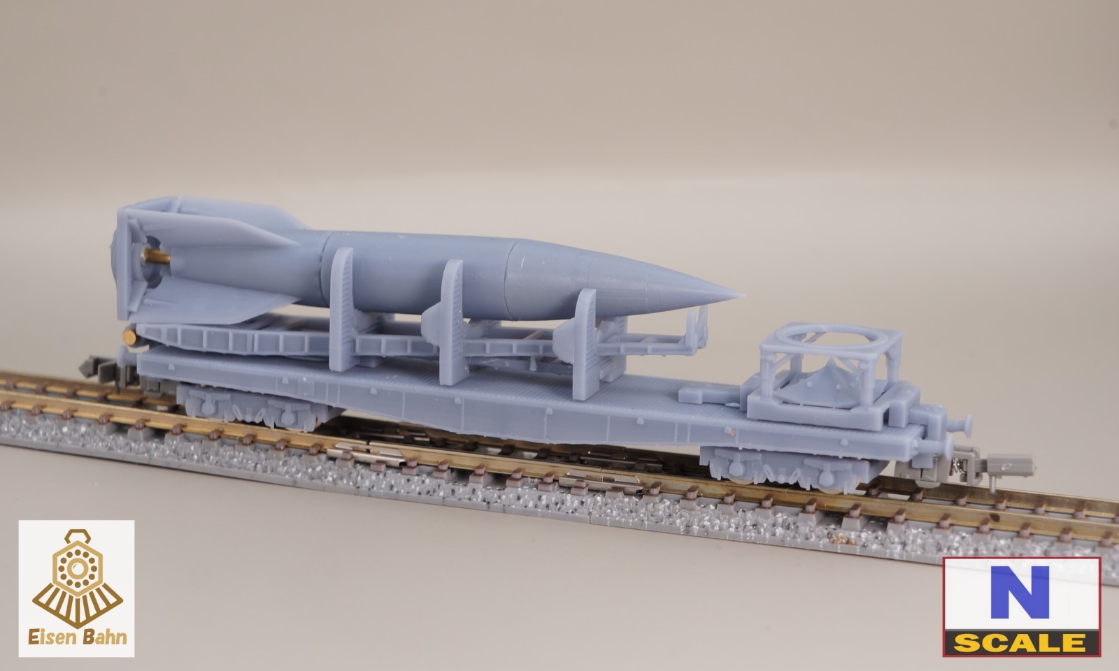 1/160 (N-scale) WWII German V2 Rocket on Launcher wagon /w wheels resin kit