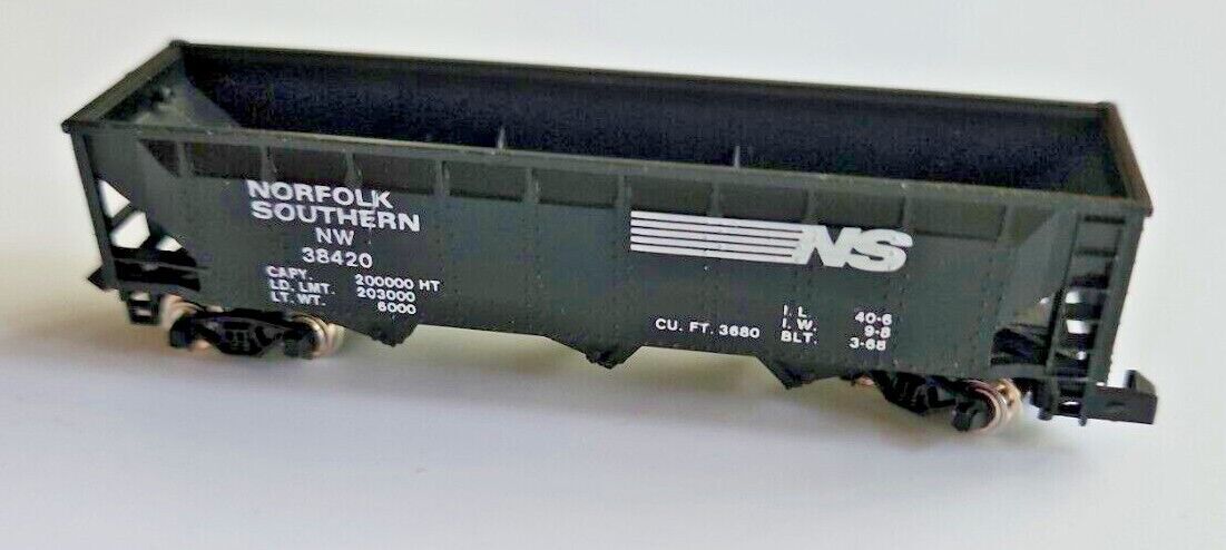 Con-Cor Norfolk Southern 3-Bay Hopper Car N Scale 1652 U U105-31