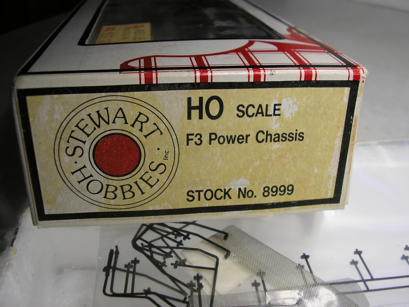 Stewart Hobbies by KATO HO Erie Lackawanna U25B #2516, Runs Very Well, C8