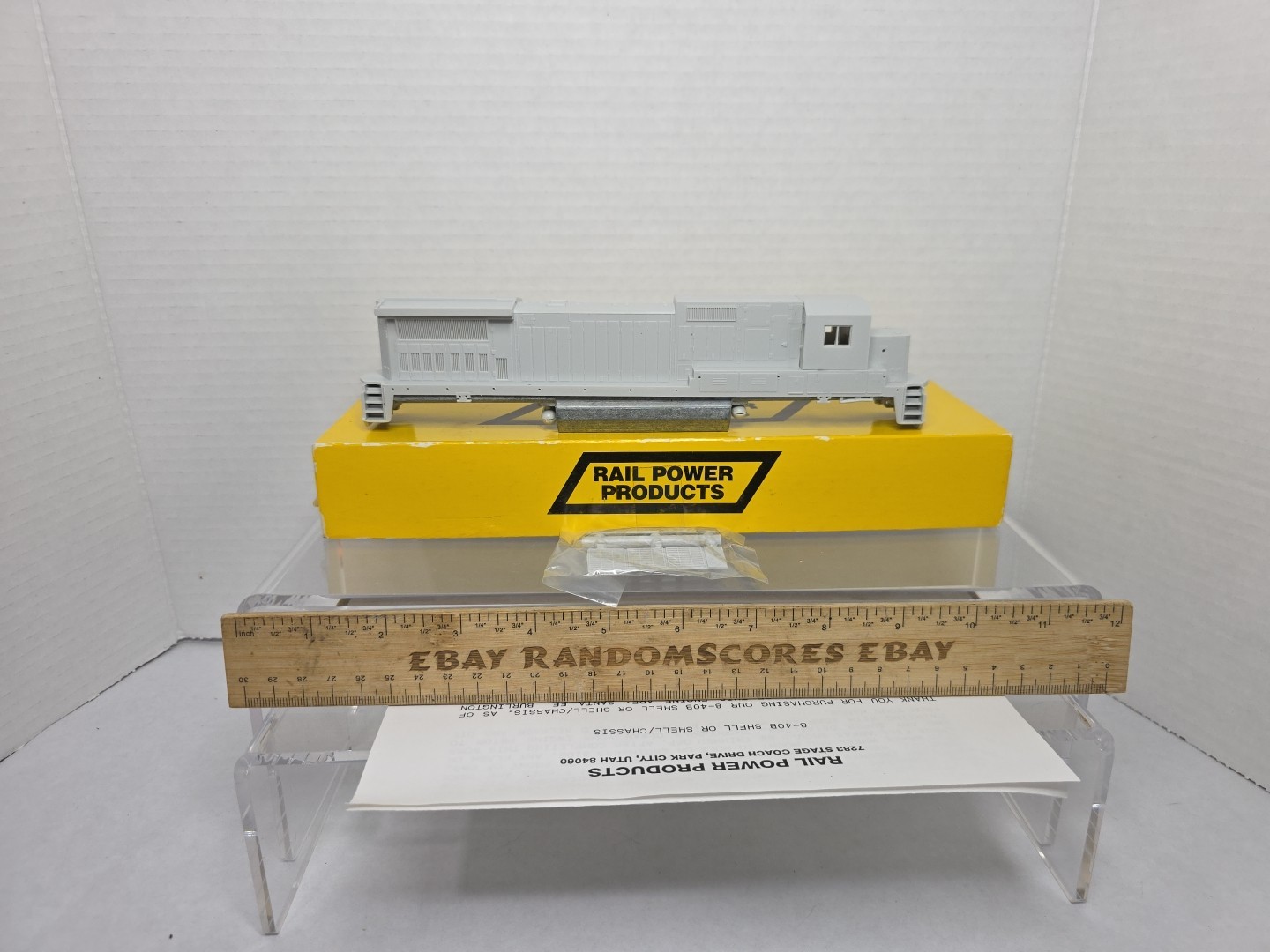 Rail Power Products HO Scale Undecorated GE Dash 8-40B Diesel Loco Shell/Chassis