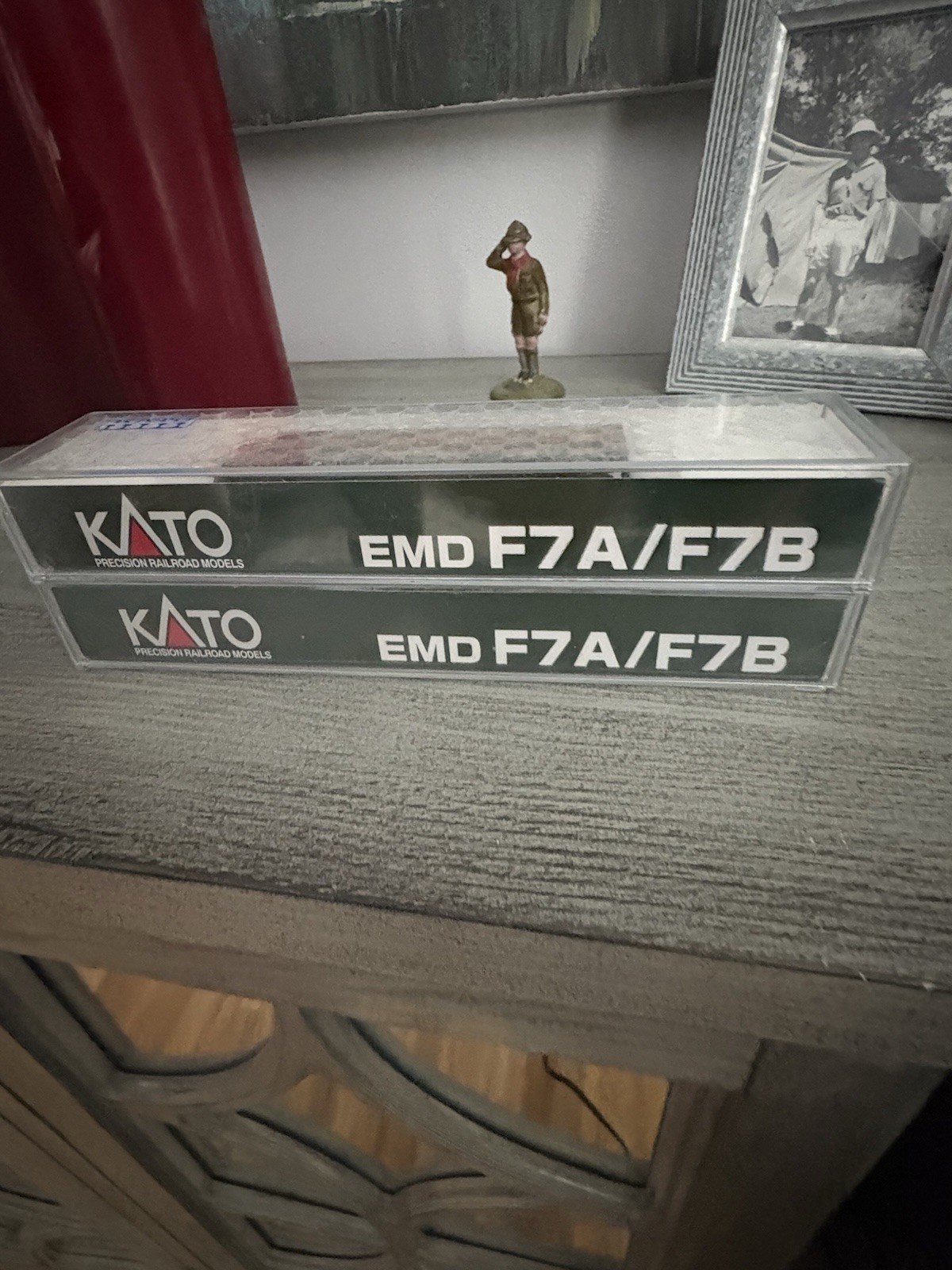 Kato N scale F7A and F7B. Great Northern