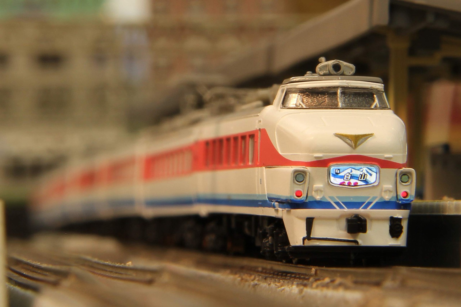 Rokuhan Z gauge 489 series limited express train early model Hakusan Hakusan c