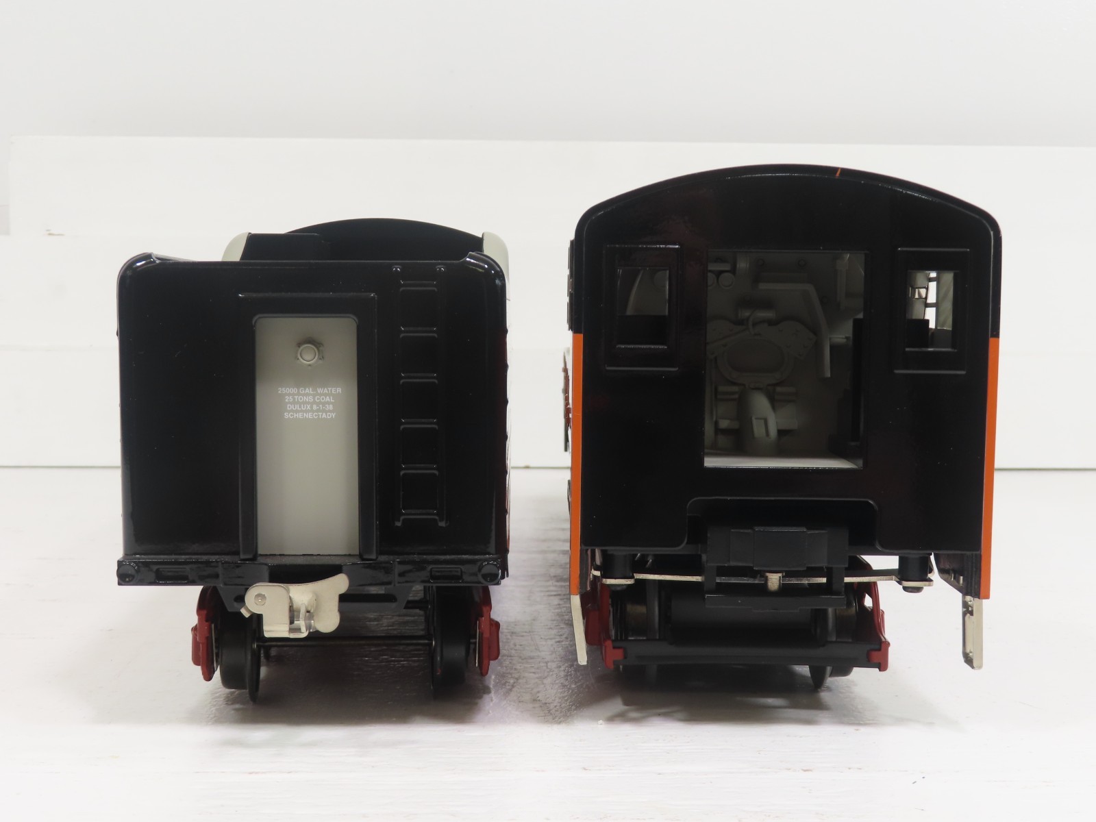 Lionel 71-3004-100 Standard Gauge Hiawatha 4-6-4 Loco w/TMCC Railsounds LN