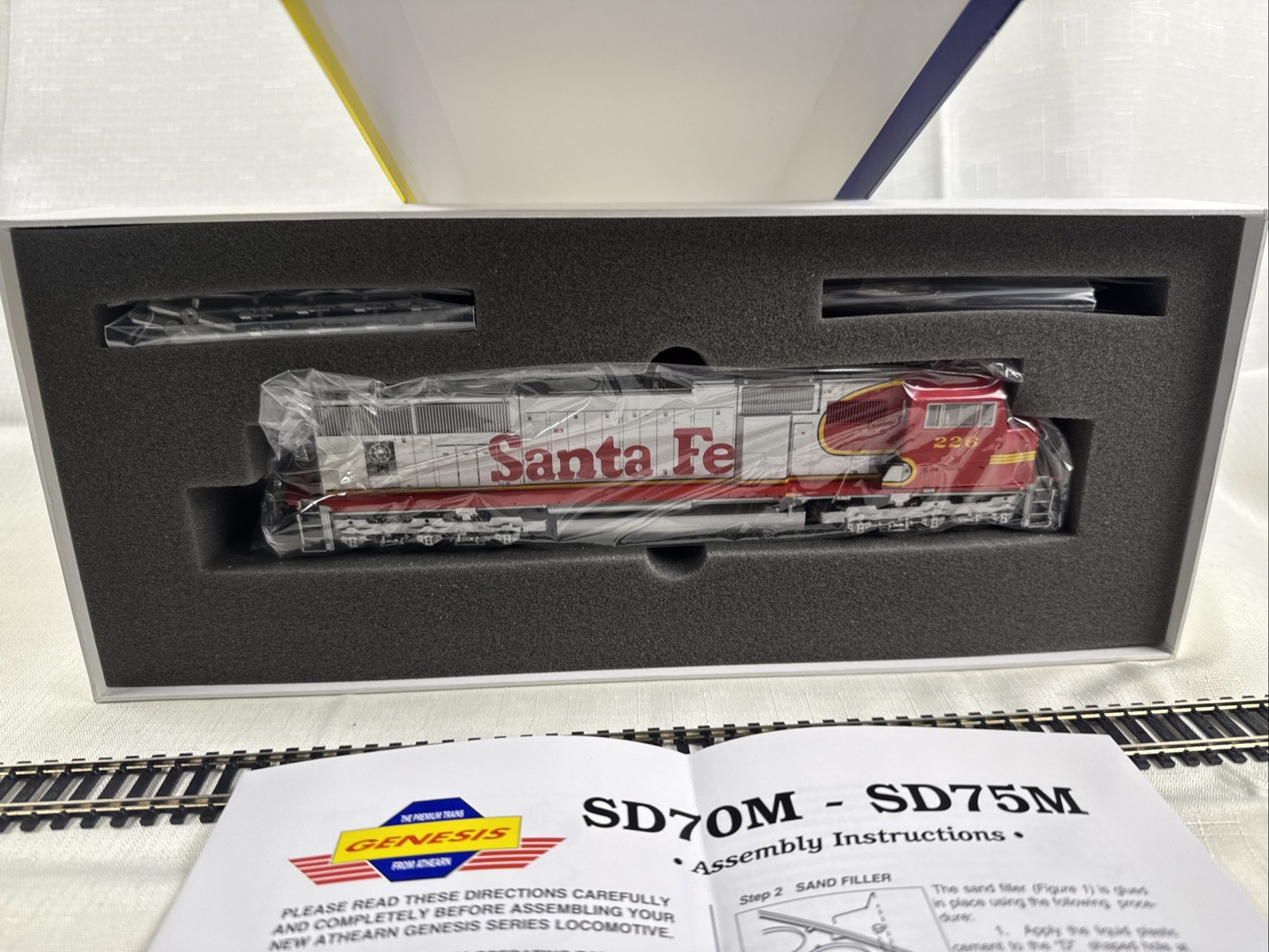 Genesis G6137 USRA 2-8-2 SD75M Santa Fe #226 from Athearn
