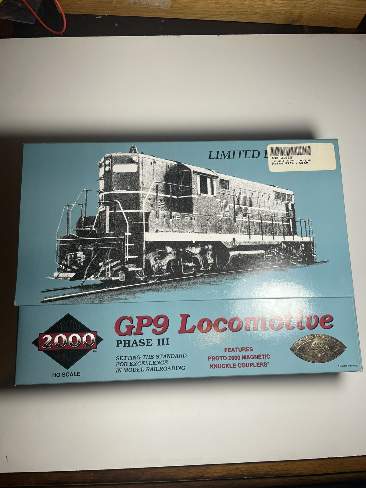 Ho scale Proto 2000 GP9 Locomotive PRR TESTED