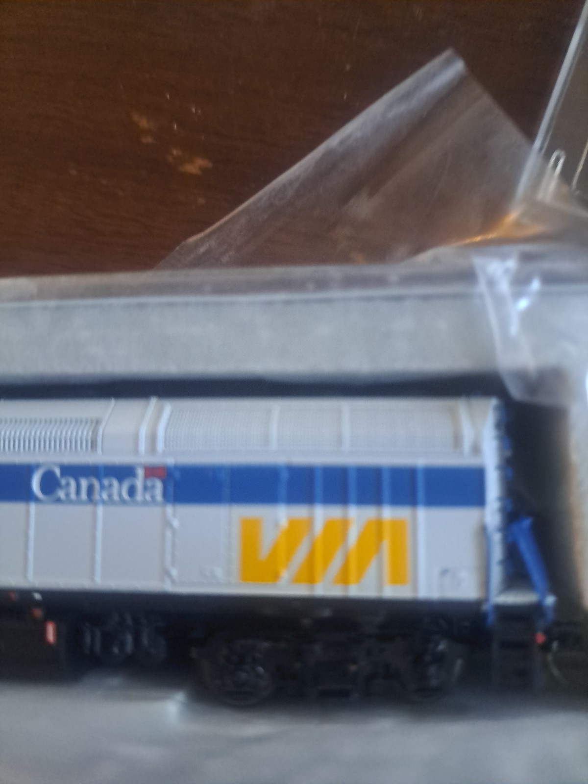 Rapido Trains 580508 VIA F40PH-2D-CANADA SCHEME DC DCC Sound 6457