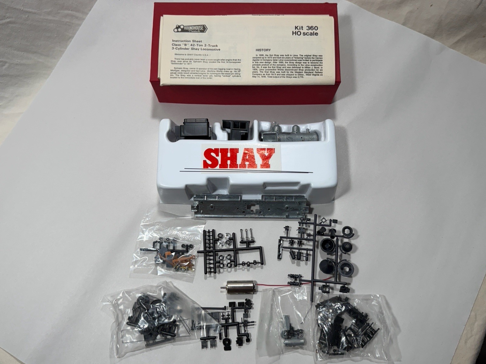 Early NOS Roundhouse HOn3 2 Truck Shay Kit Undecorated Vintage Kit USA 380 NIB