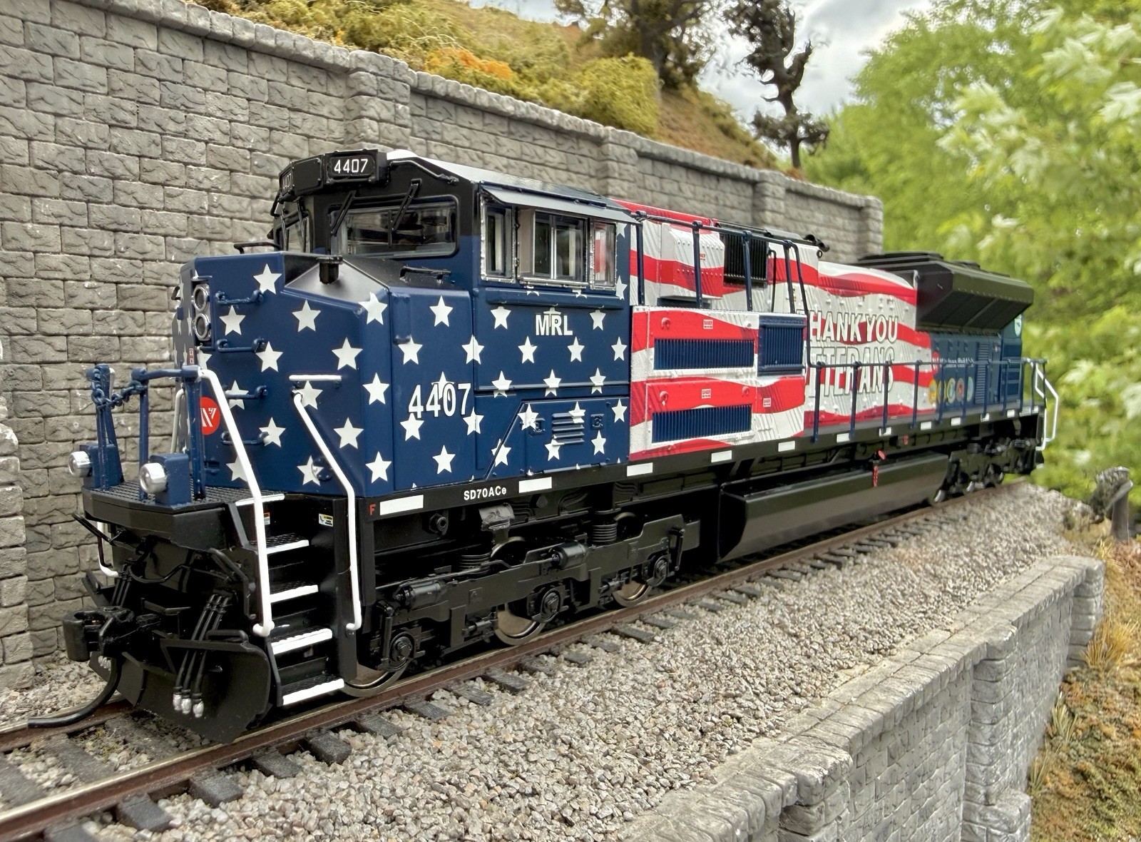 HO BLI EMD SD70ACe MRL #4407 Veterans Paragon4 Sound/DCC/SMOKE/NIB