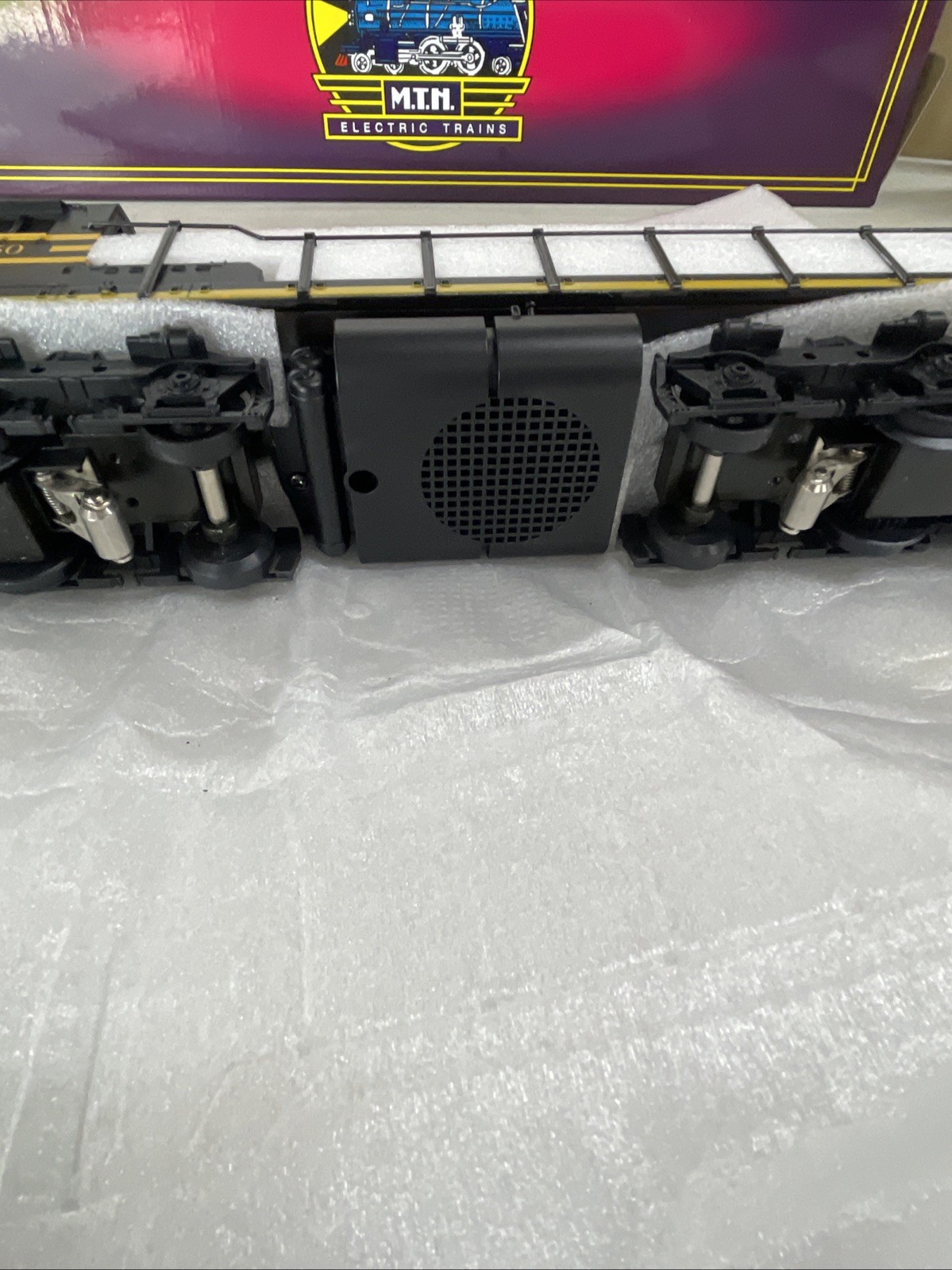 MTH MT-2110L Nickel Plate Road Cab No. 350 EMD SD-9 W/Proto OB Cab 350