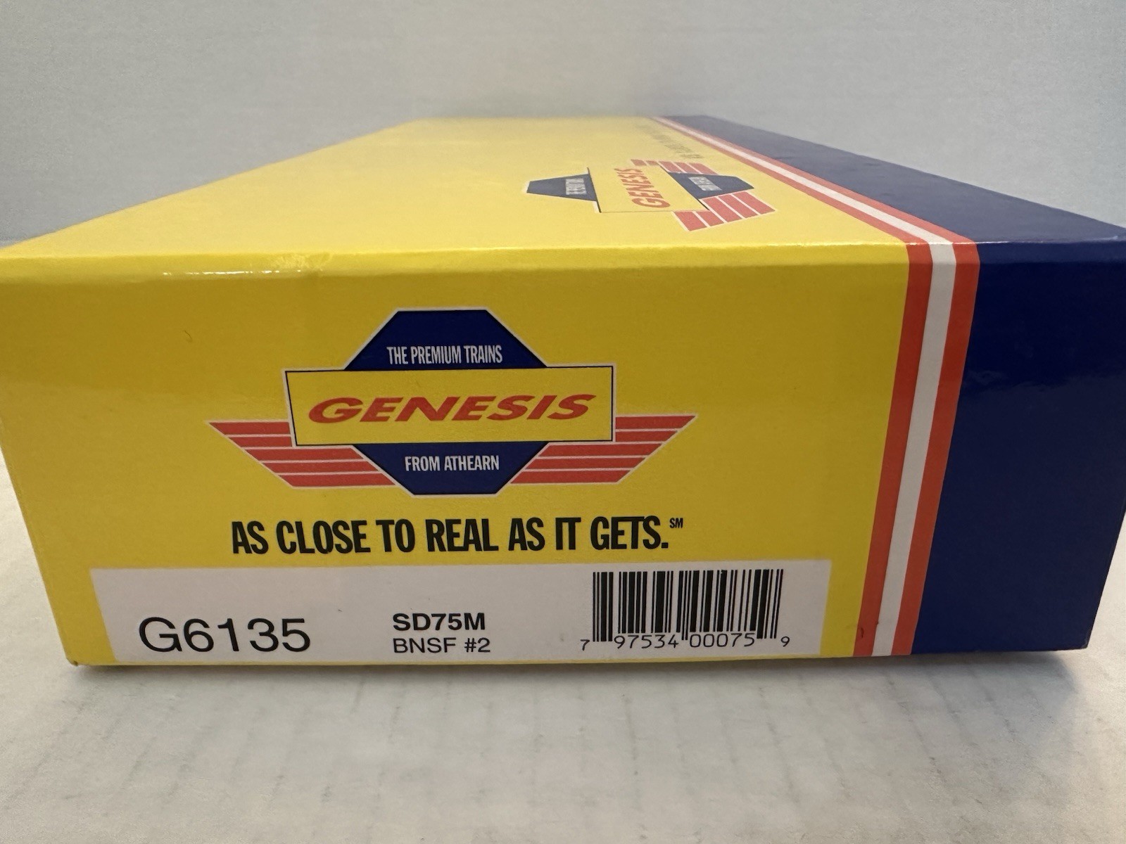 HO Scale Athearn Genesis SD75M BNSF #2 #8270 G6135 DC powered Diesel