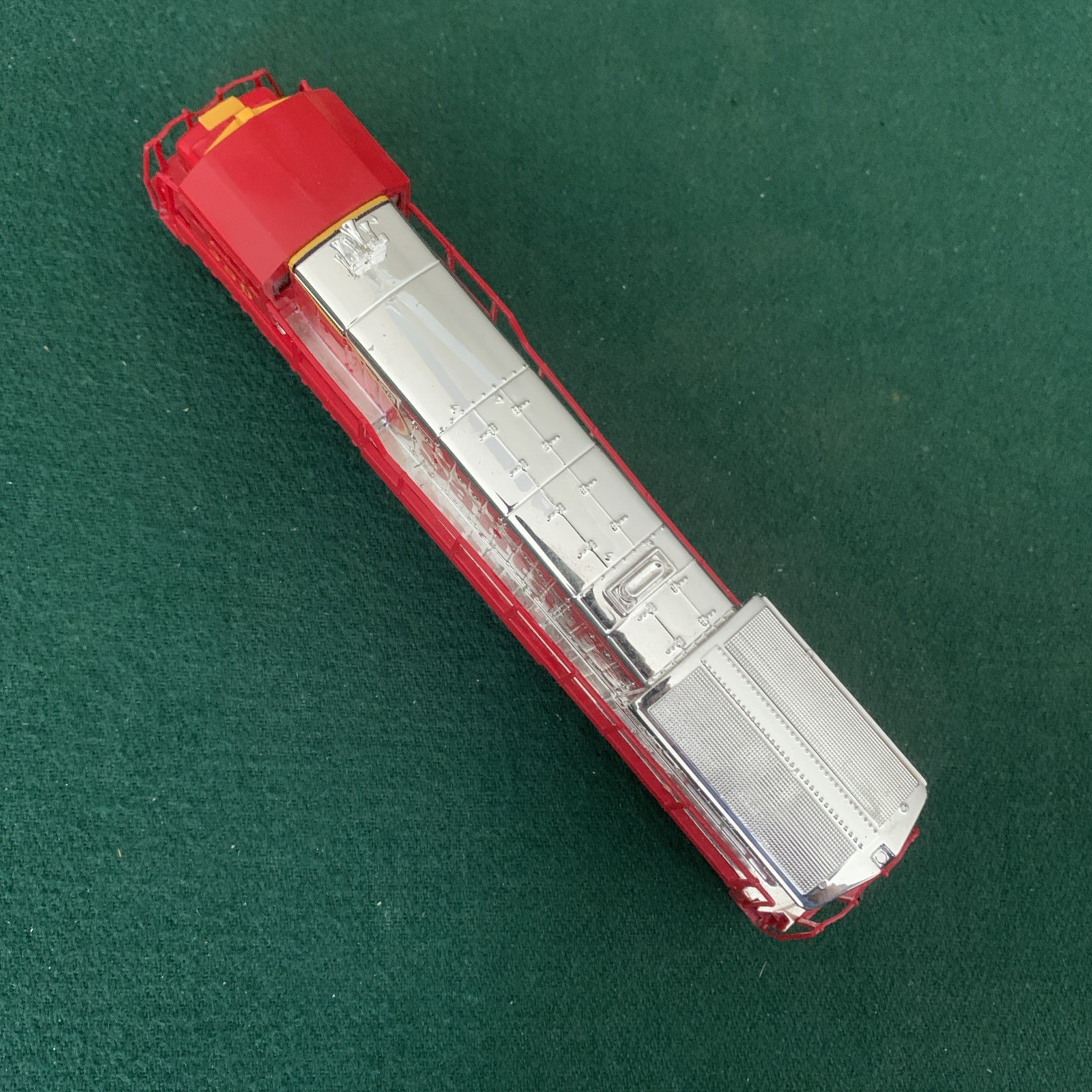 BACHMANN Diesel Locomotive, Santa Fe 350, HO, Vintage, Untested