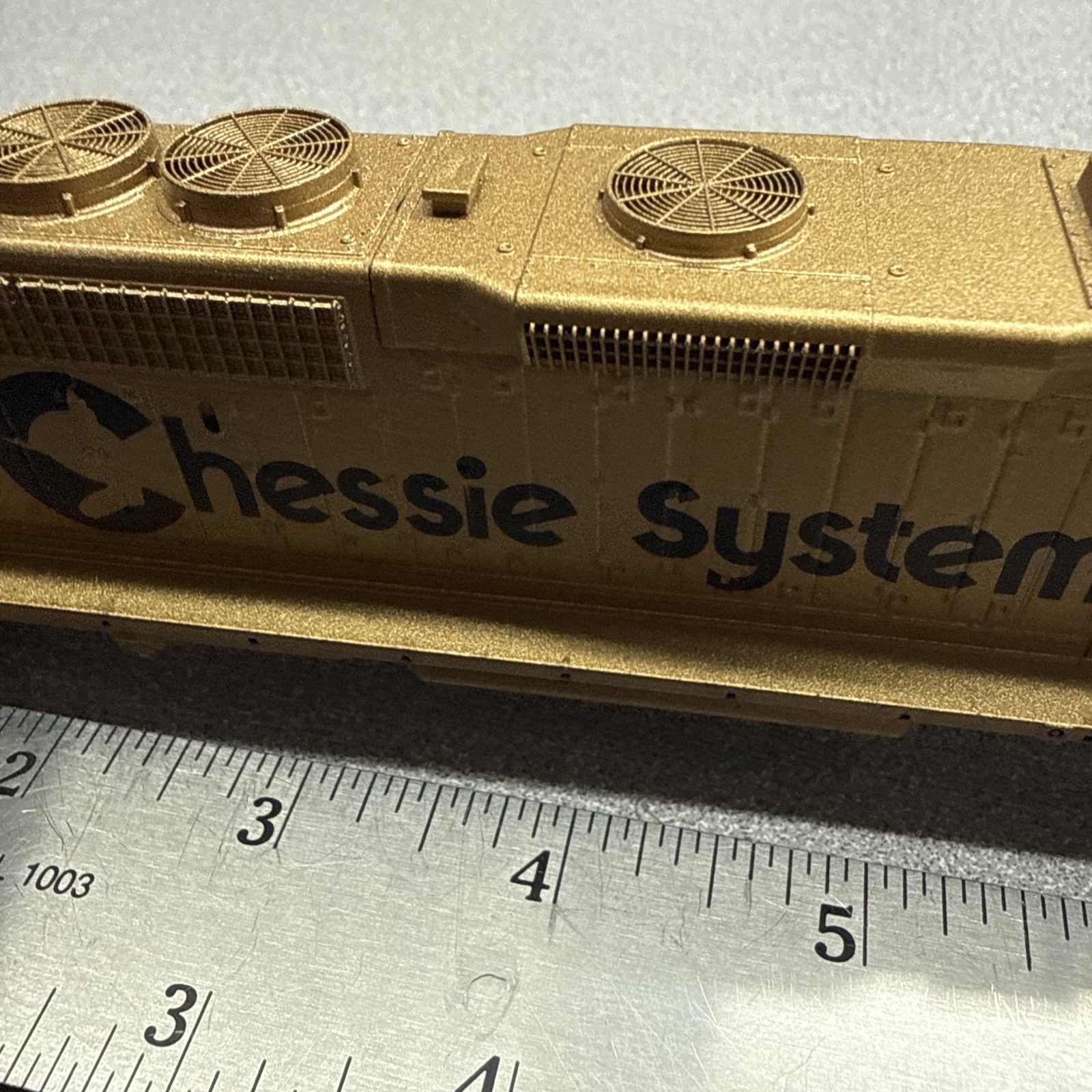 ATHEARN Shell GP40 HO B&O CHESSIE SYSTEM GM50 Special Run Gold Paint Shell Only