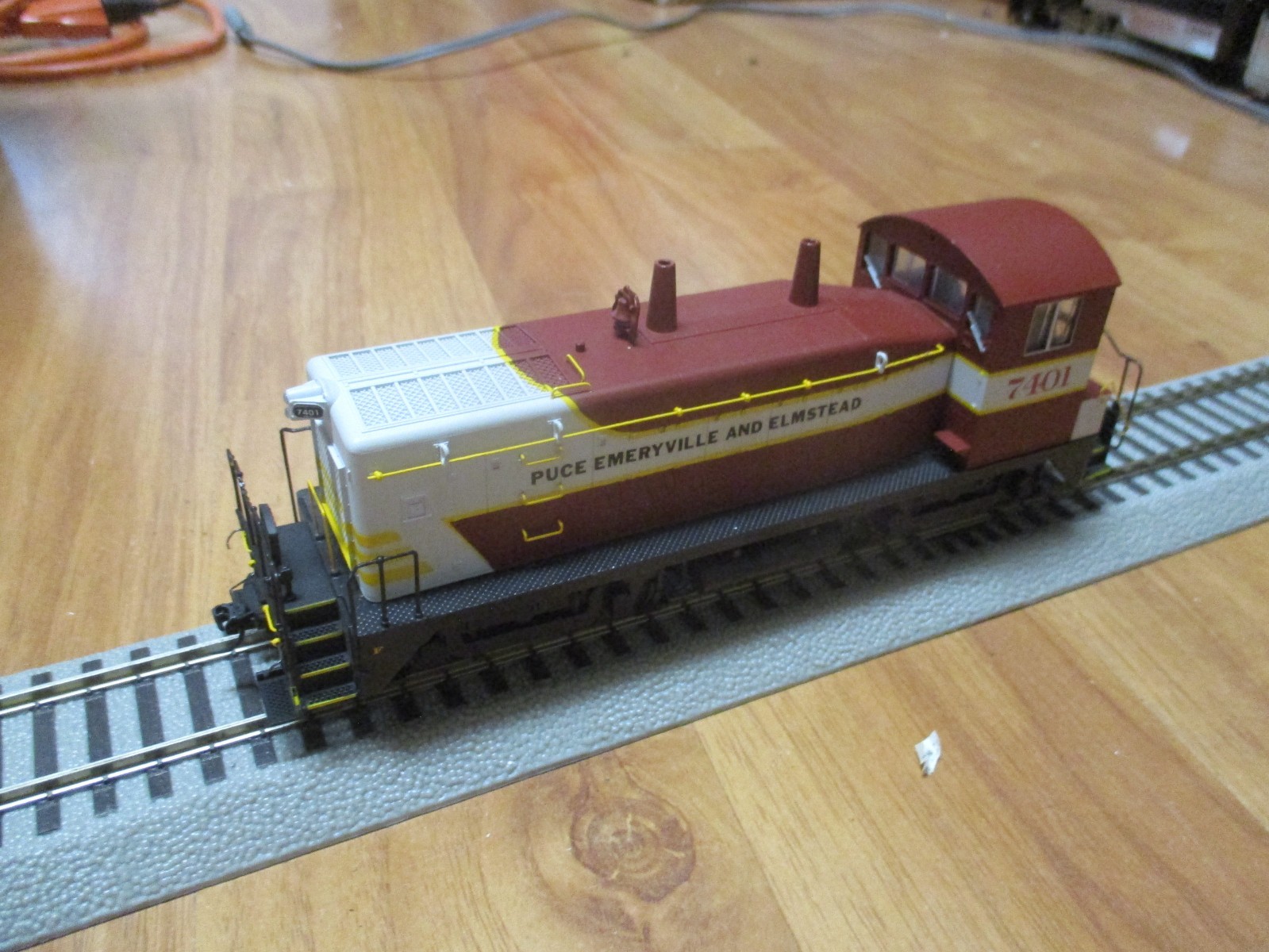 S Helper Custom Painted PE&E SW-9 Diesel (5/31/26 Garber Coll) Scale DCC