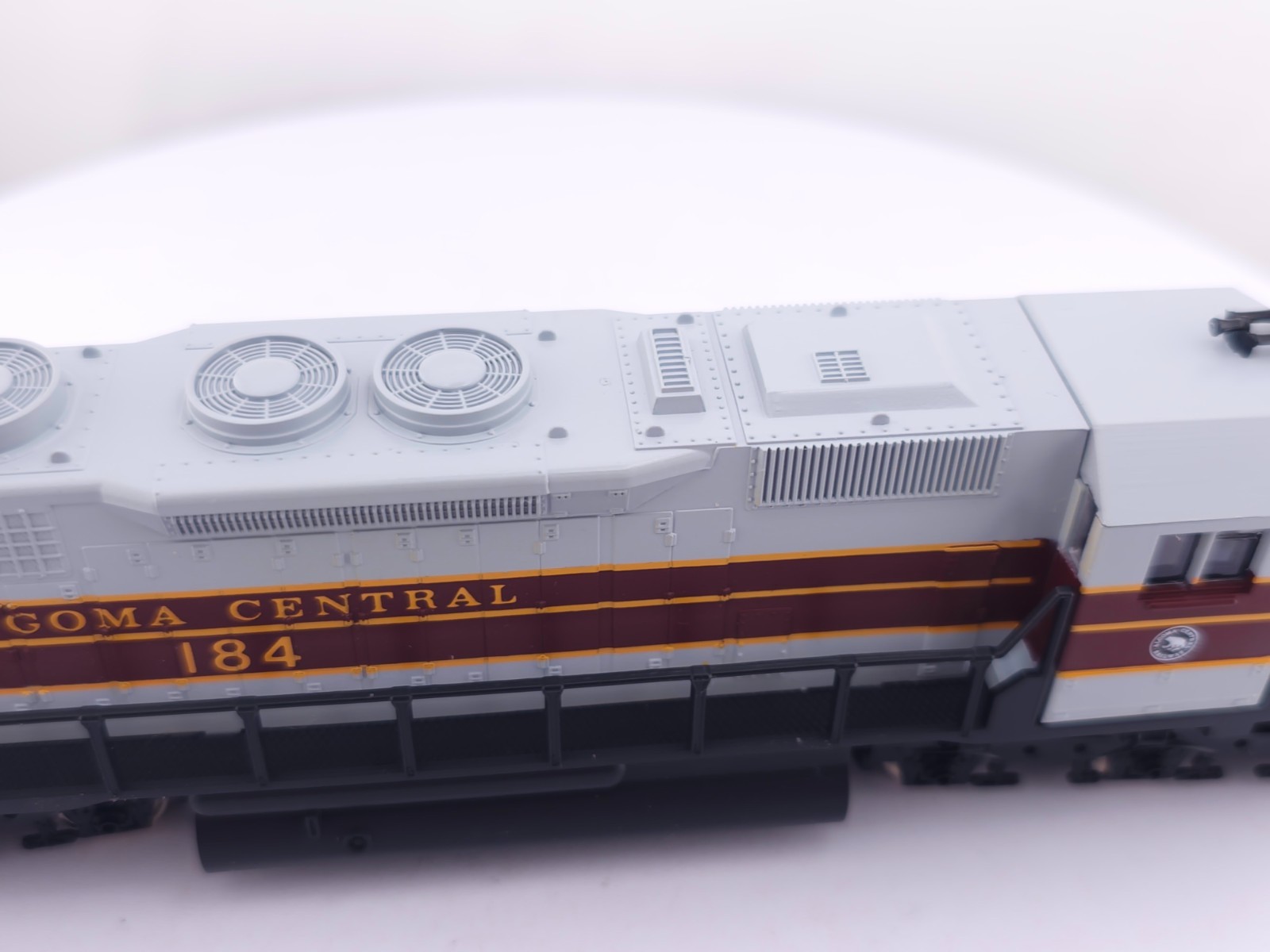 Mehano HO Scale M368 Algoma Central Railway SD-40 Diesel Locomotive ACR 184