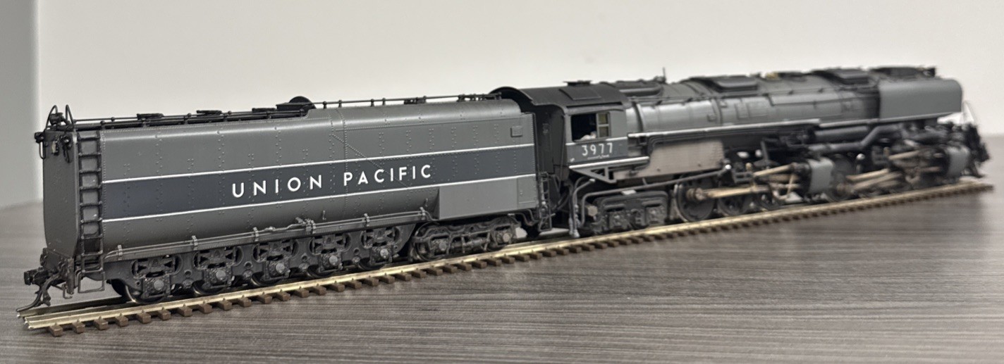 Key Imports Custom Series #89 HO Brass 4-6-6-4 Challenger Union Pacific #3977 FP